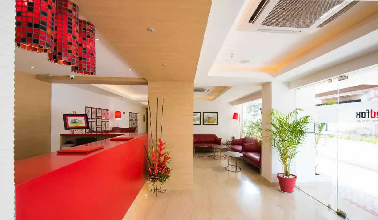 Lobby/Reception in Red Fox Hotel, Trichy