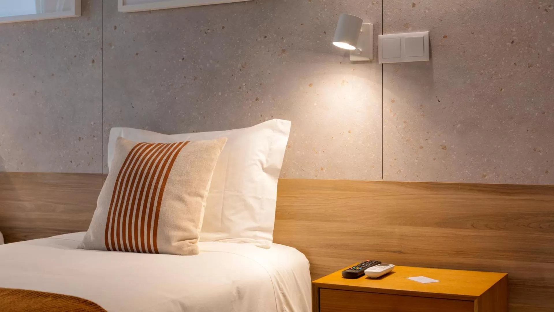 Bed in Hotel Made inn Faro