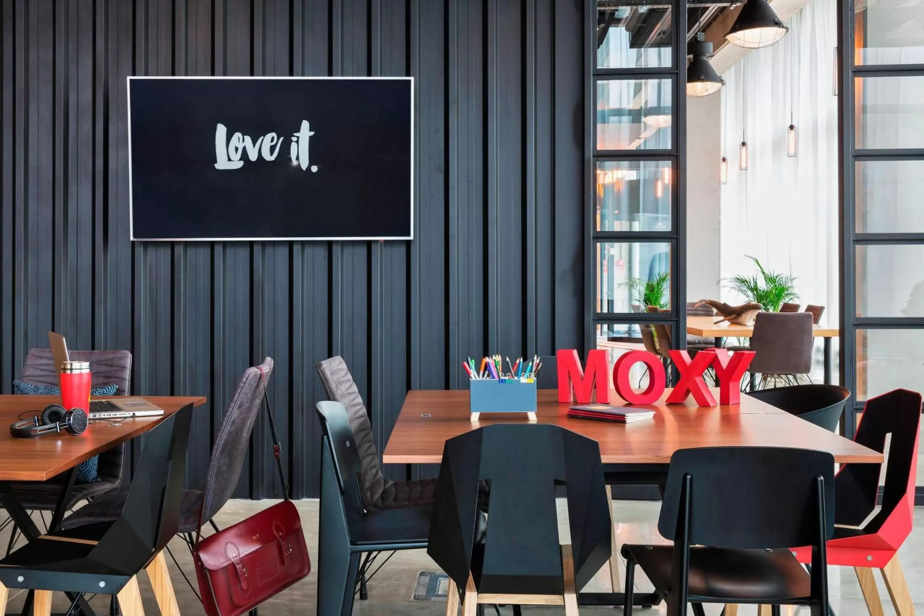 Meeting/conference room, Restaurant/Places to Eat in Moxy Katowice Airport