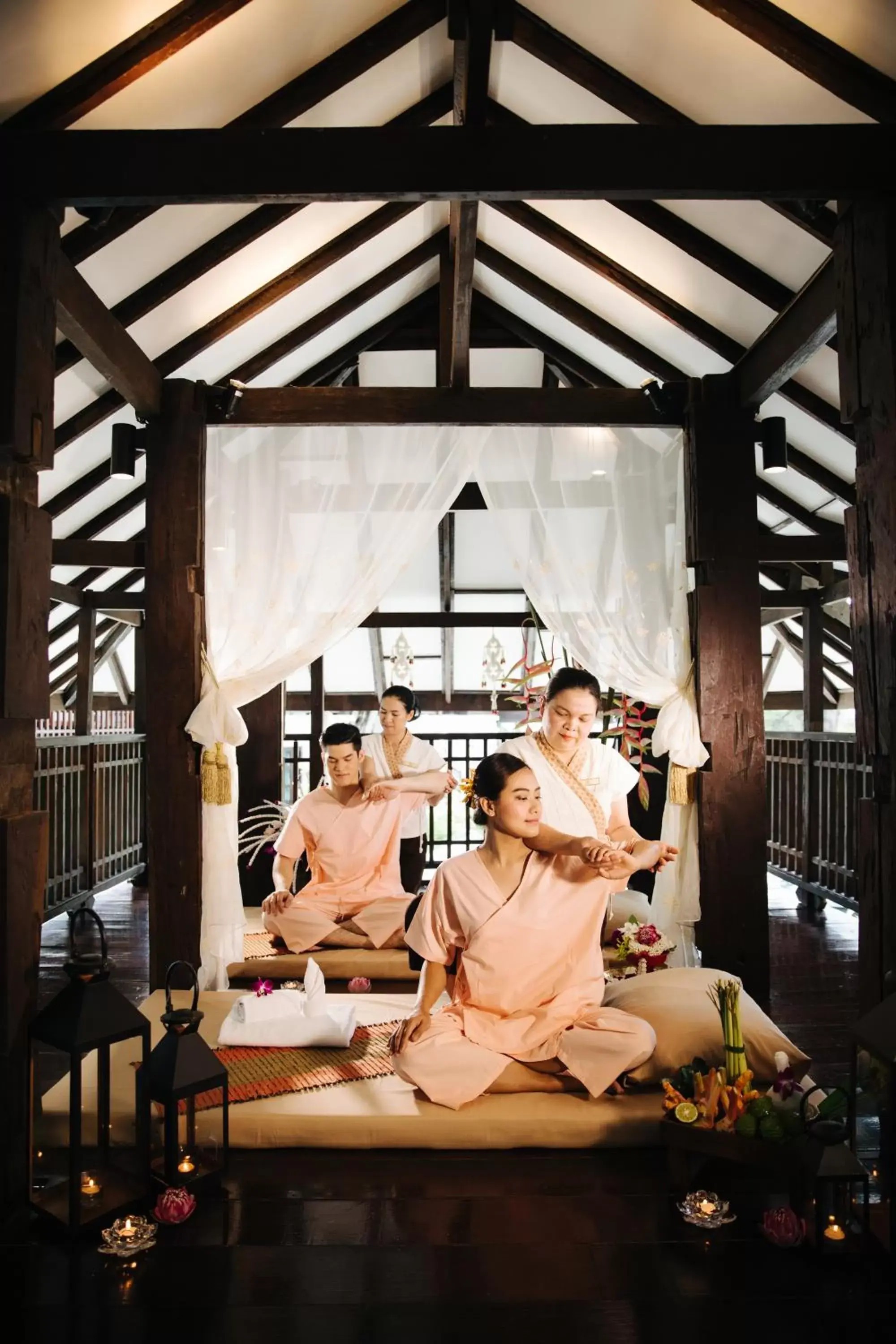 Massage, Guests in Na Nirand Romantic Boutique Resort