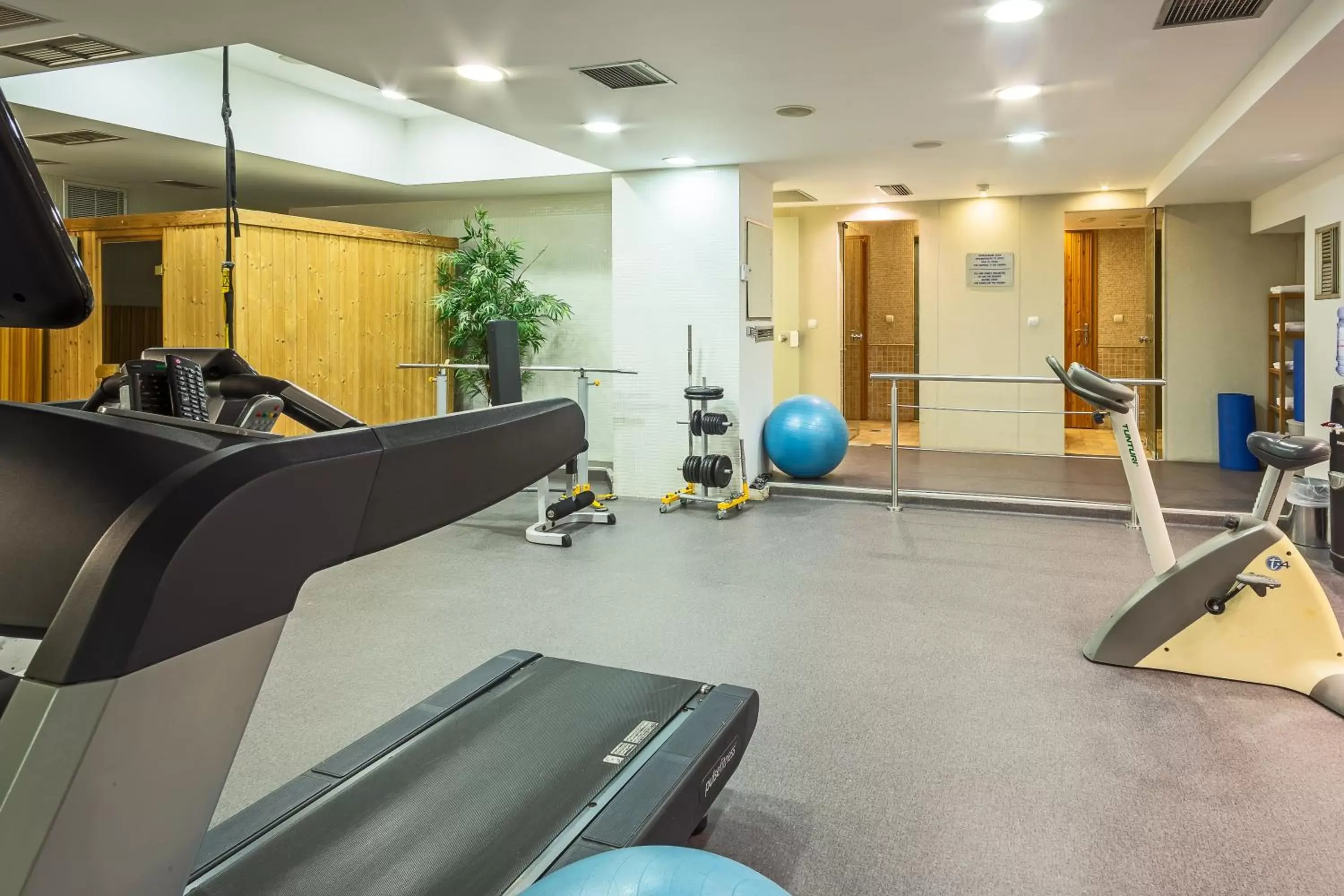 Sports, Fitness Center/Facilities in Airotel Stratos Vassilikos Hotel