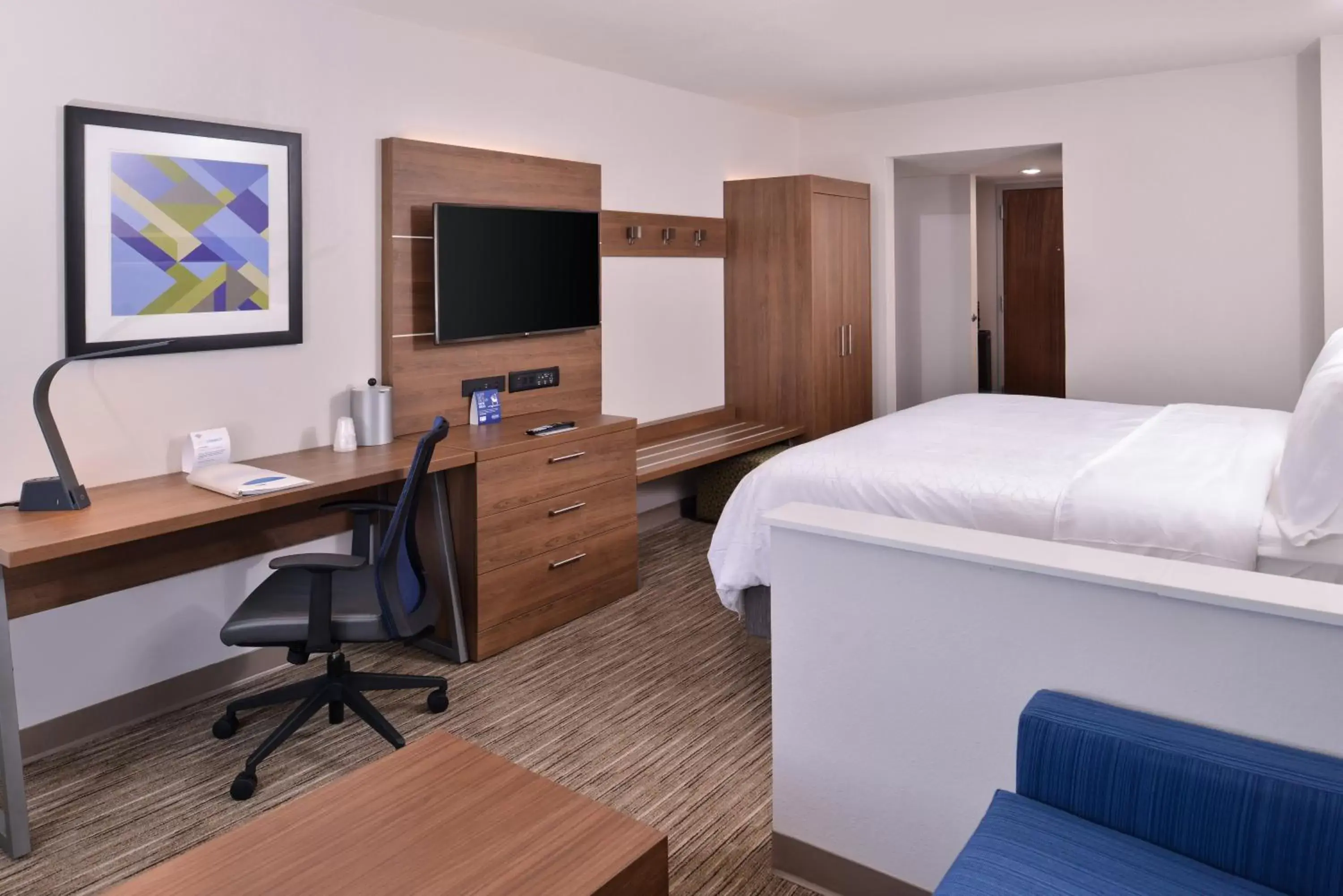 Photo of the whole room, Bed in Holiday Inn Express Hotel and Suites Mesquite, an IHG Hotel