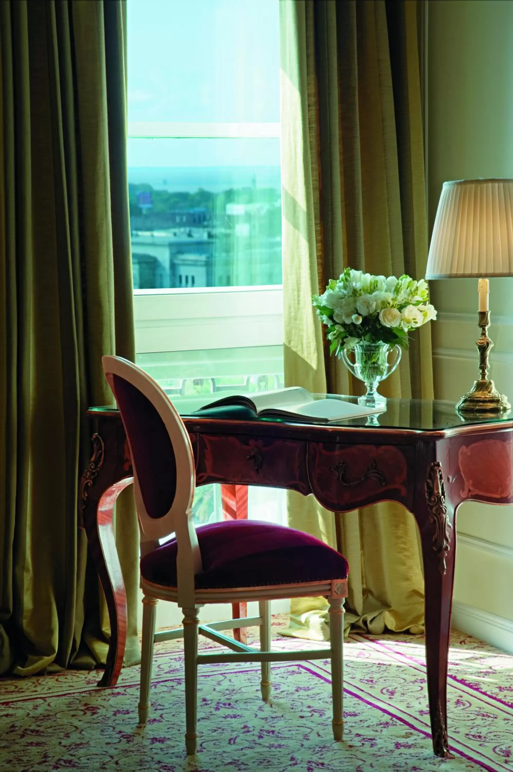 Nearby landmark, Dining Area in Alvear Palace Hotel - Leading Hotels of the World