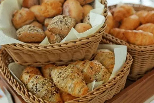 Food in Hotel Arcade Food in Hotel Arcade