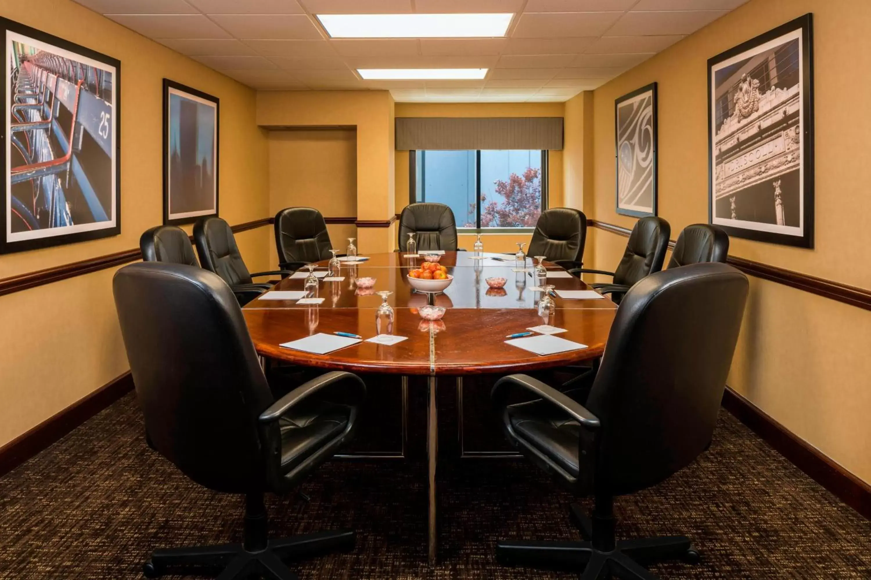 Meeting/conference room in Four Points by Sheraton Boston Logan Airport Revere