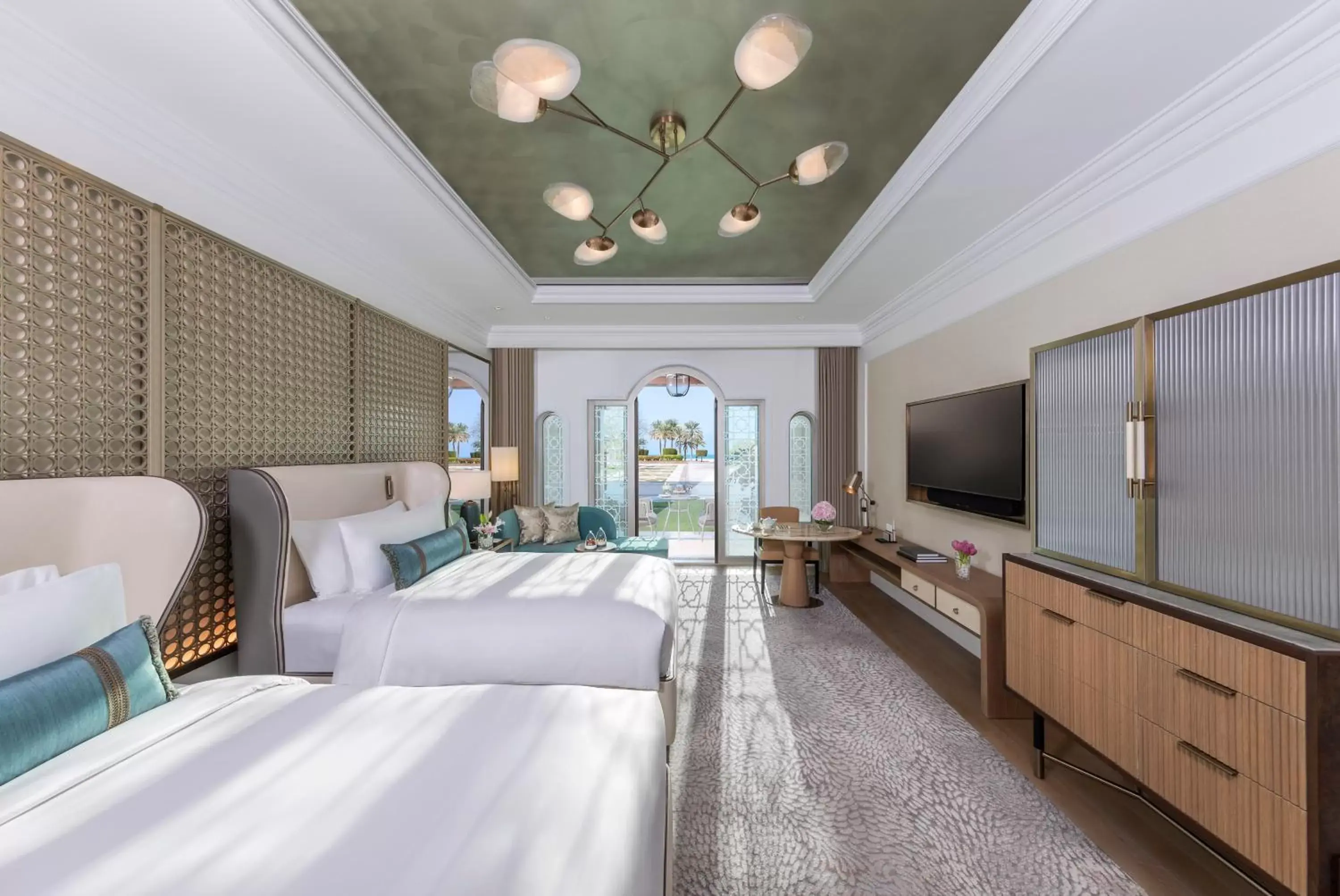 Deluxe Garden View Twin Room, Balcony in Emirates Palace Mandarin Oriental, Abu Dhabi