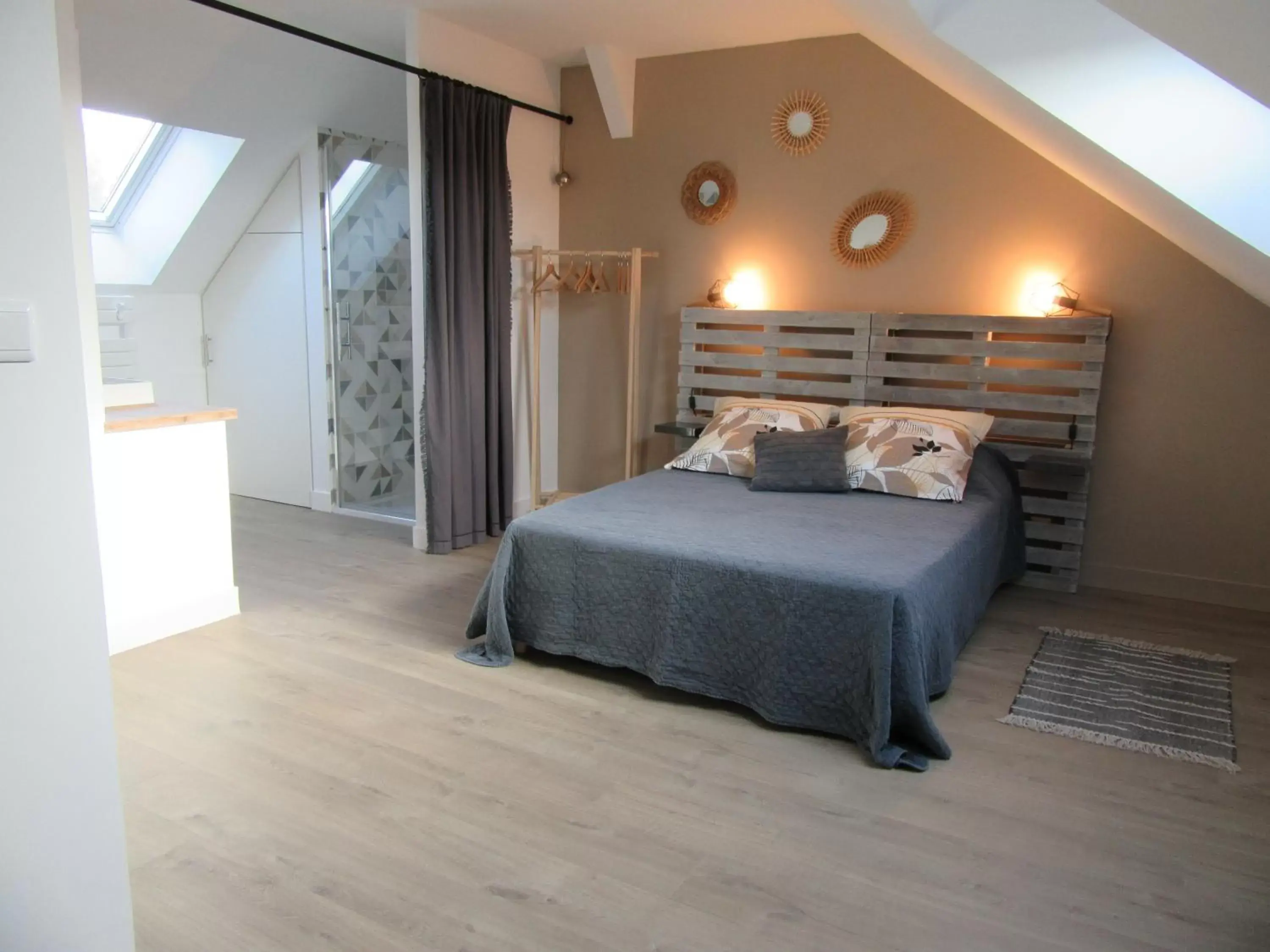 Bedroom, Bed in Les Bordes