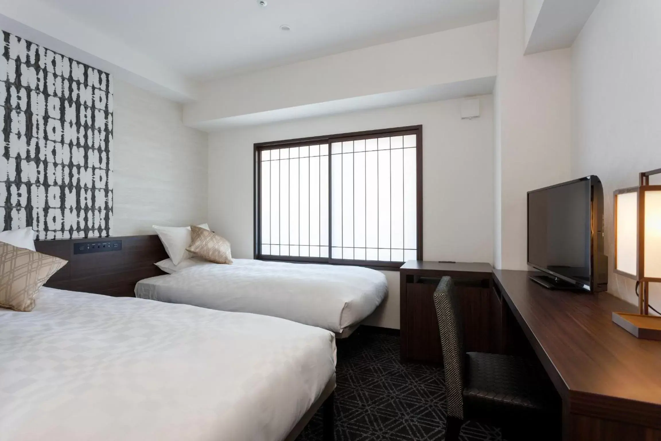 Photo of the whole room, TV/Entertainment Center in Osaka View Hotel Honmachi