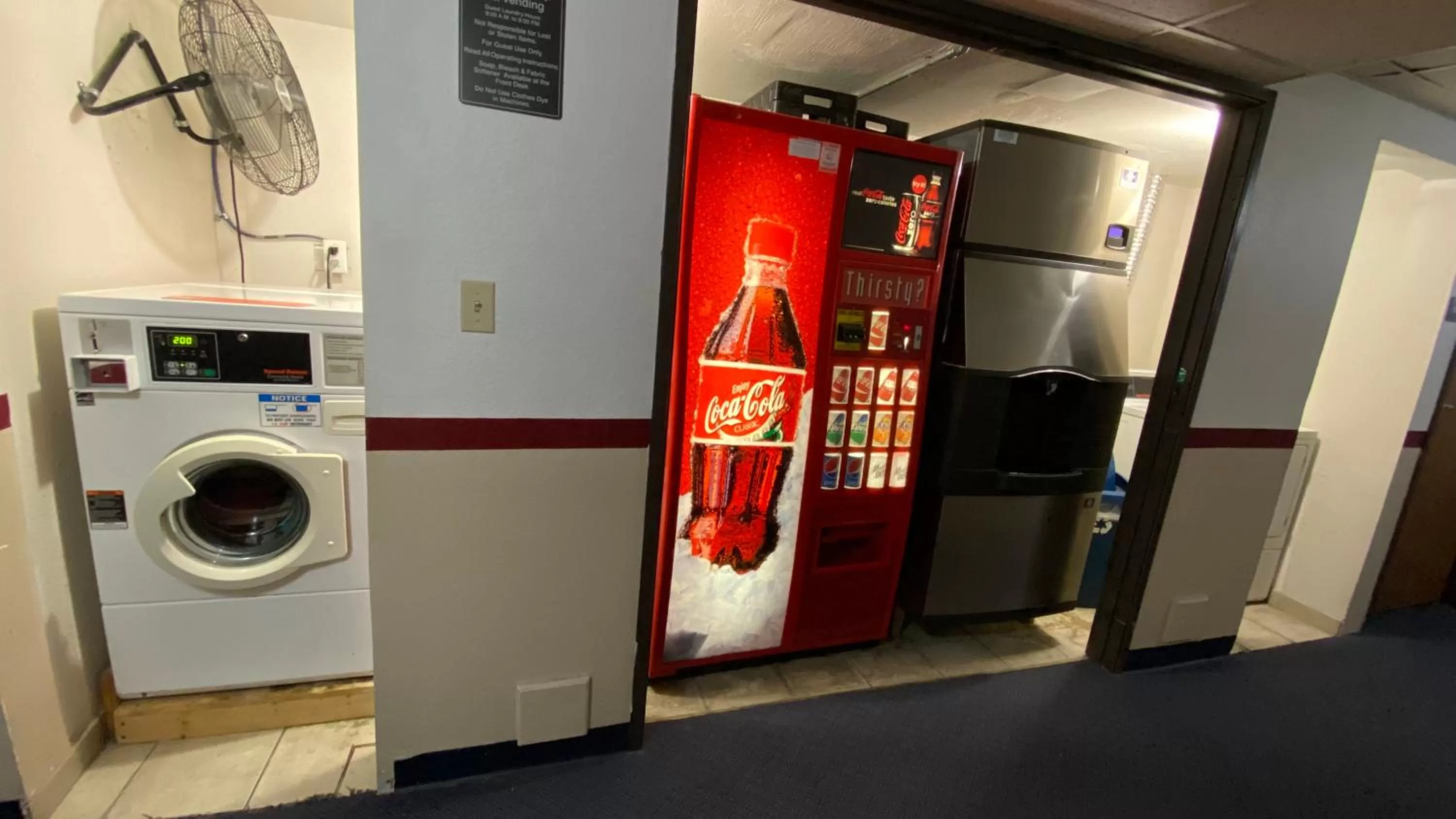 vending machine in Newton Inn In Newton, KS