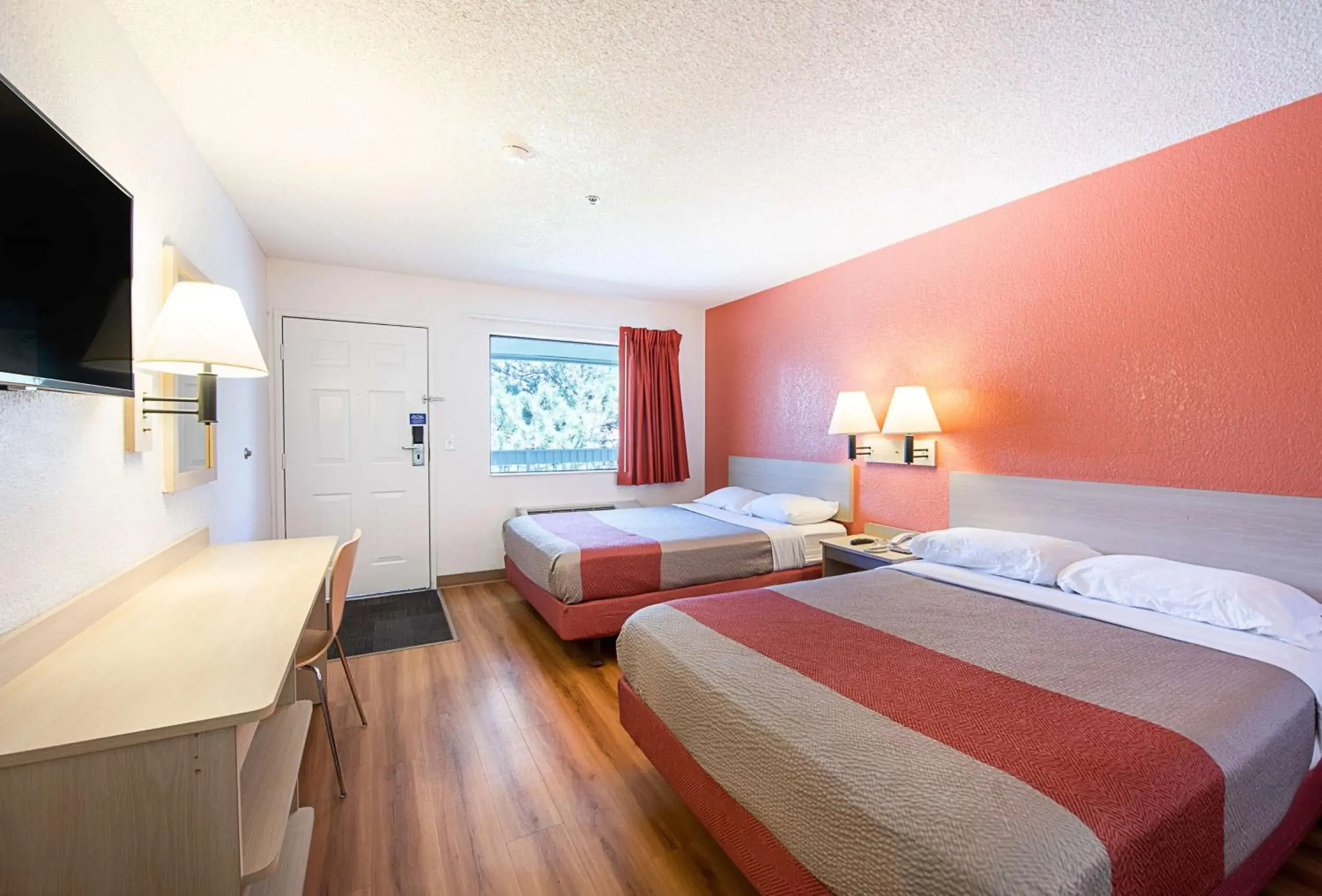 TV and multimedia in Motel 6-Sparks, NV - Airport - Sparks