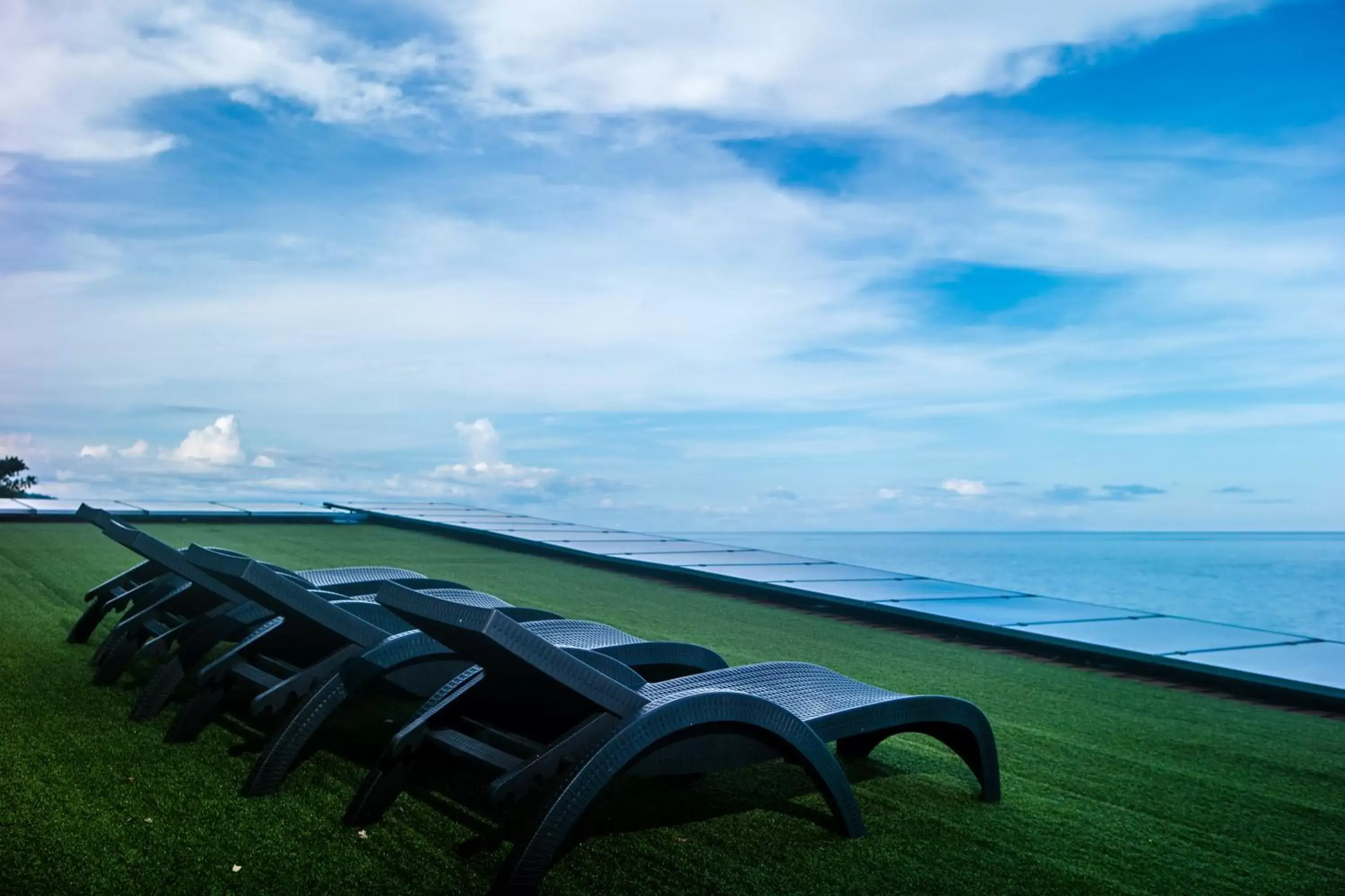 Garden in Oslob Seafari Resort