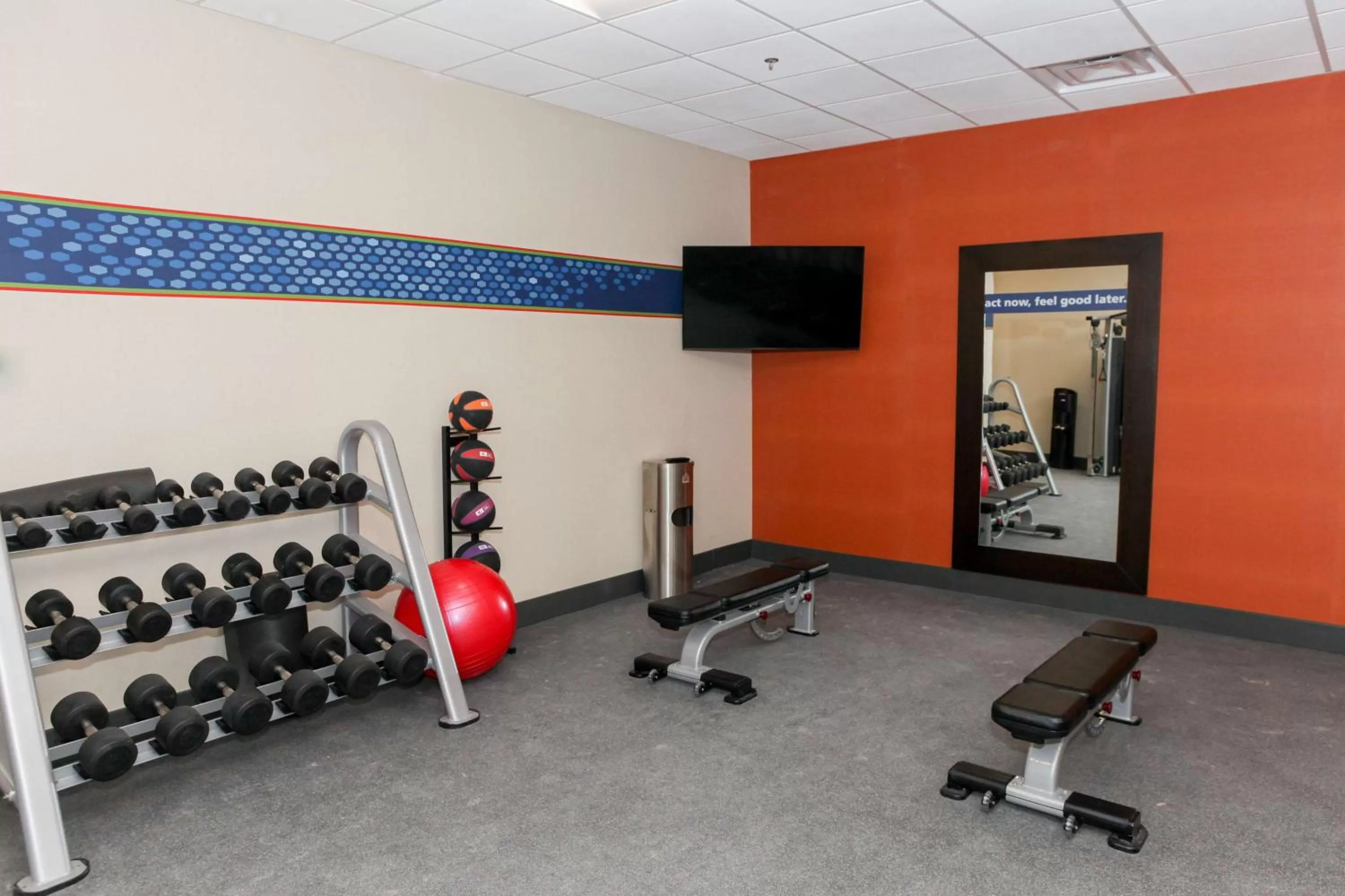 Fitness centre/facilities in Hampton Inn & Suites Lafayette