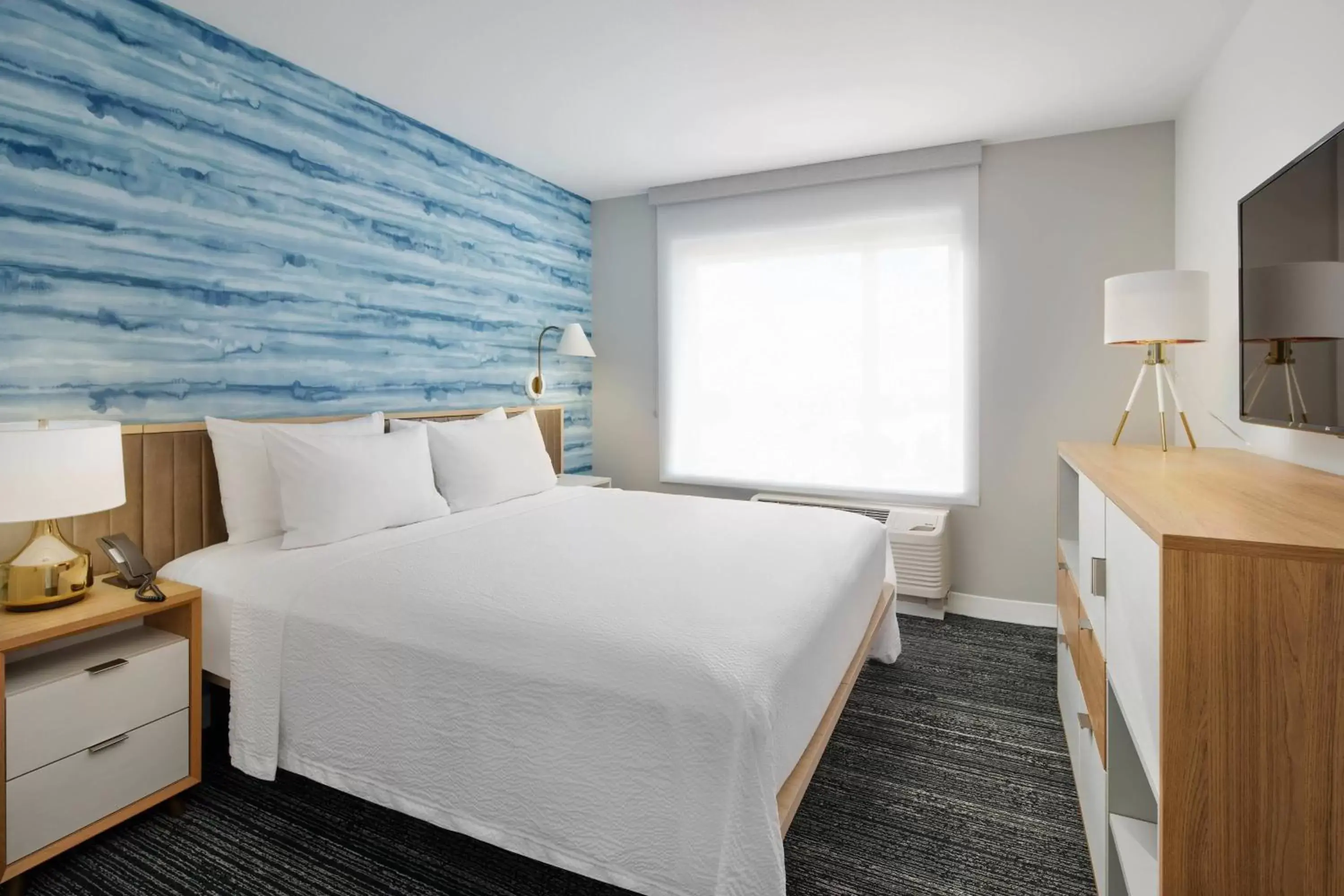 Bedroom, Bed in TownePlace Suites by Marriott Tampa Casino Area