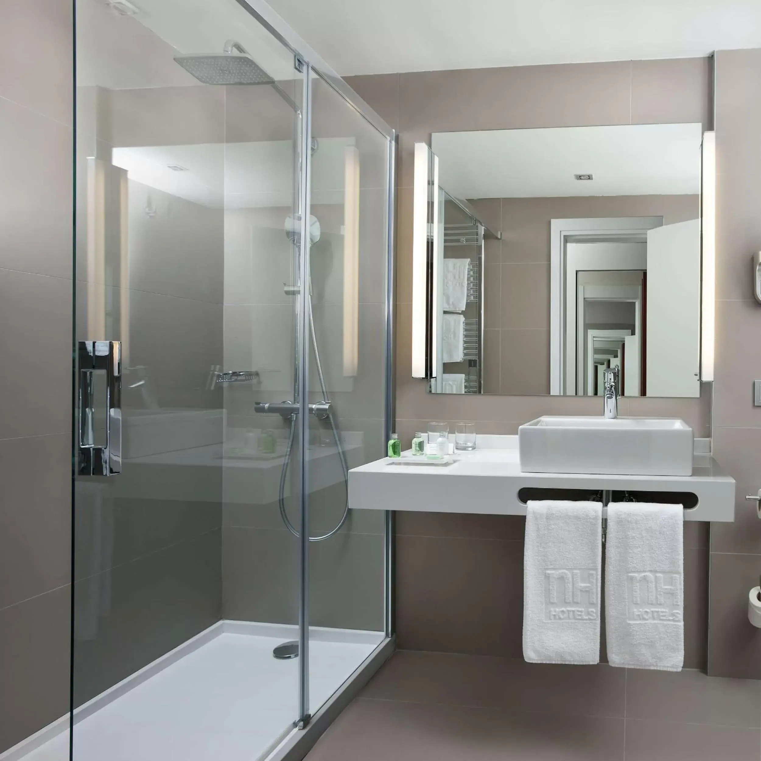 Junior Suite in NH Pamplona Iruña Park Junior Suite in NH Pamplona Iruña Park