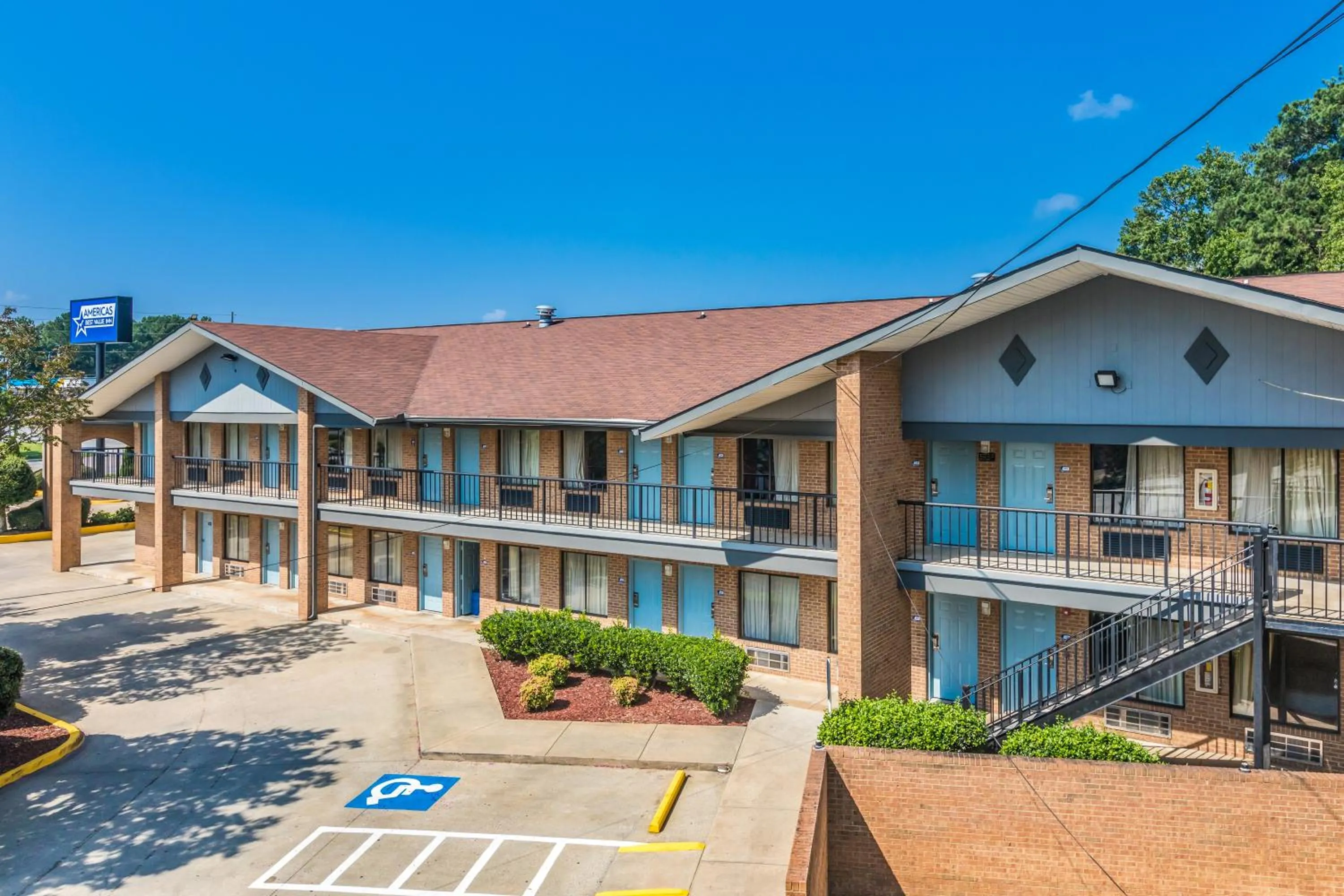 Property building in Americas Best Value Inn Stockbridge
