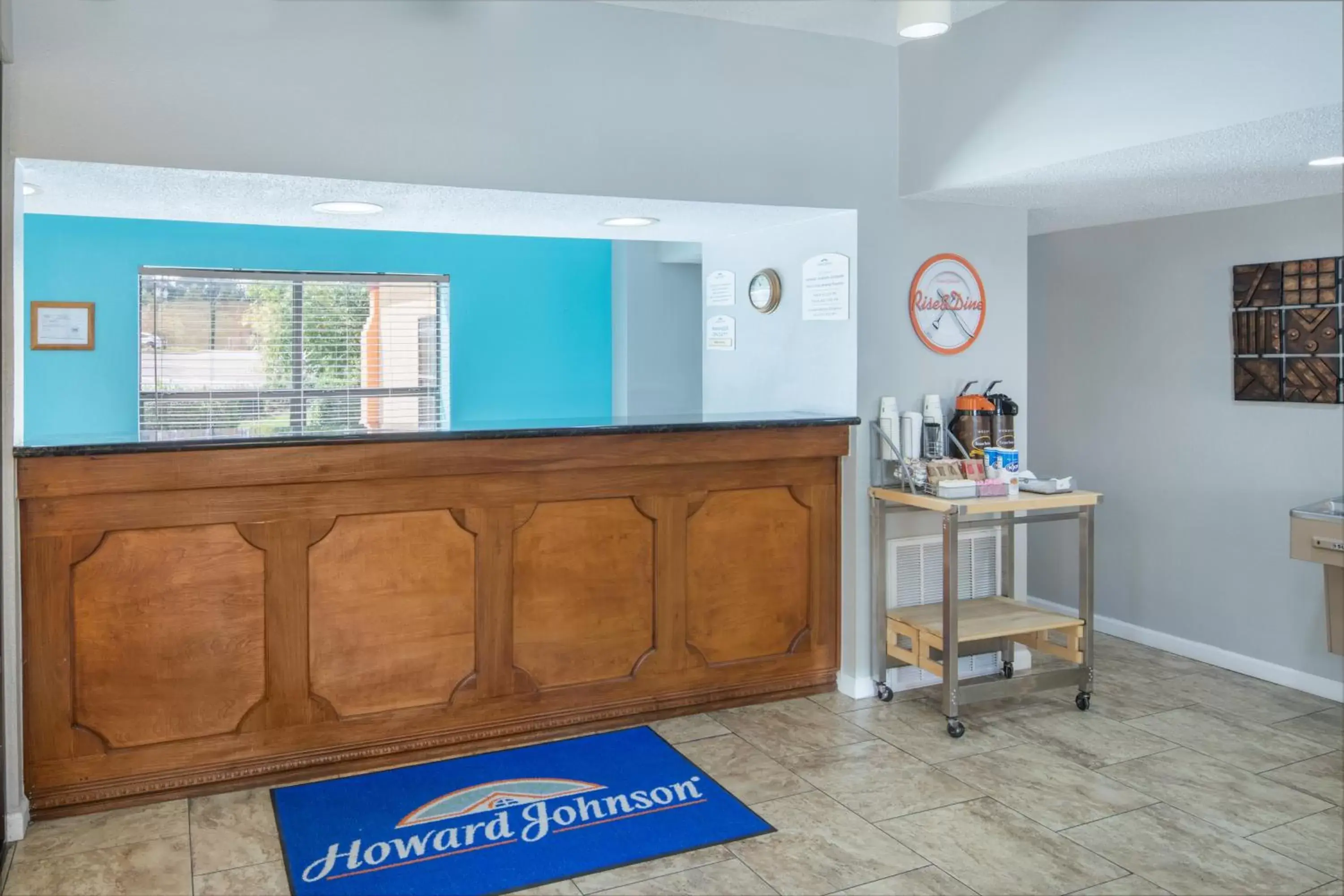 Lobby or reception in Howard Johnson by Wyndham Vicksburg Lobby or reception in Howard Johnson by Wyndham Vicksburg