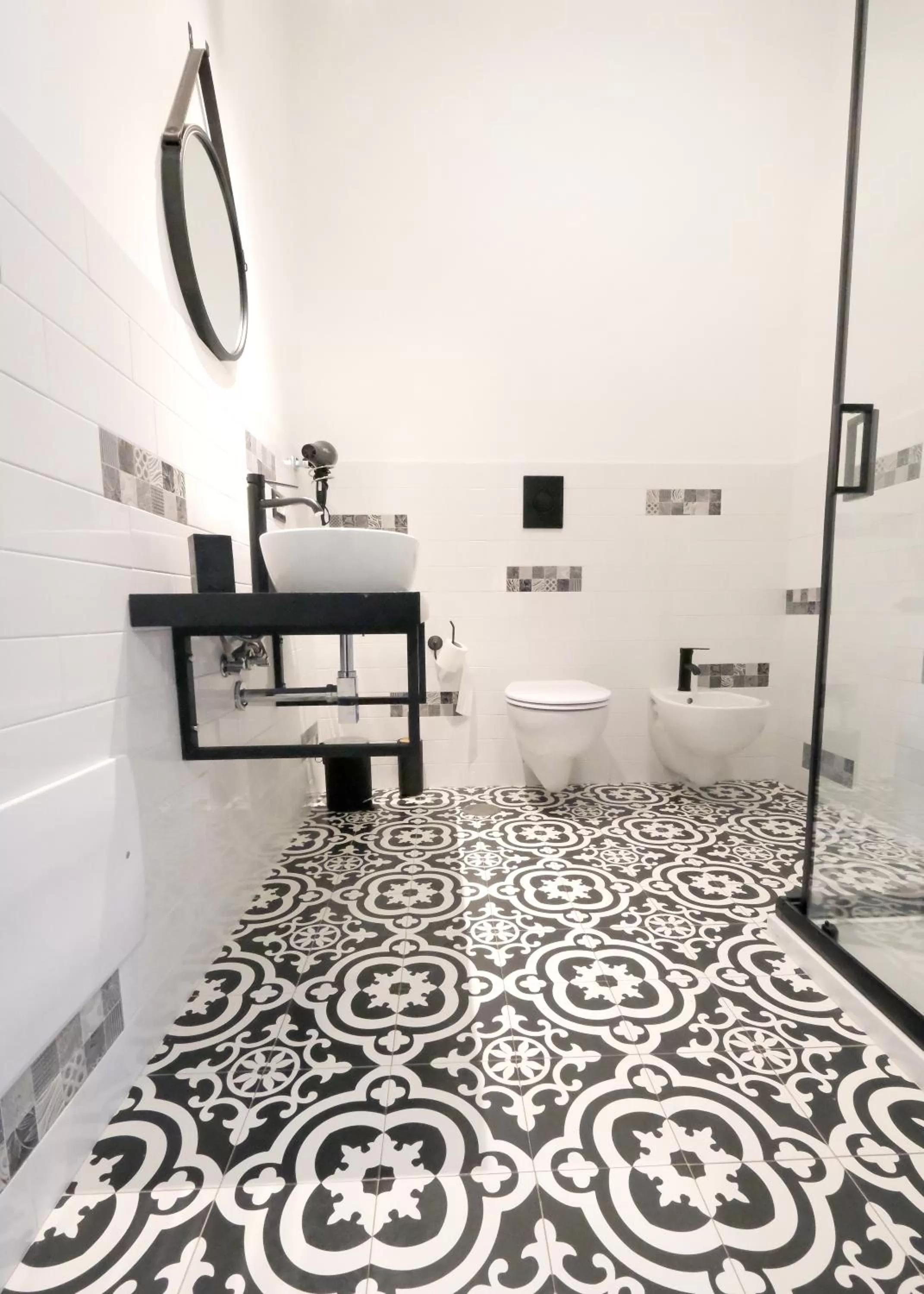 Bathroom in LH51 B&B