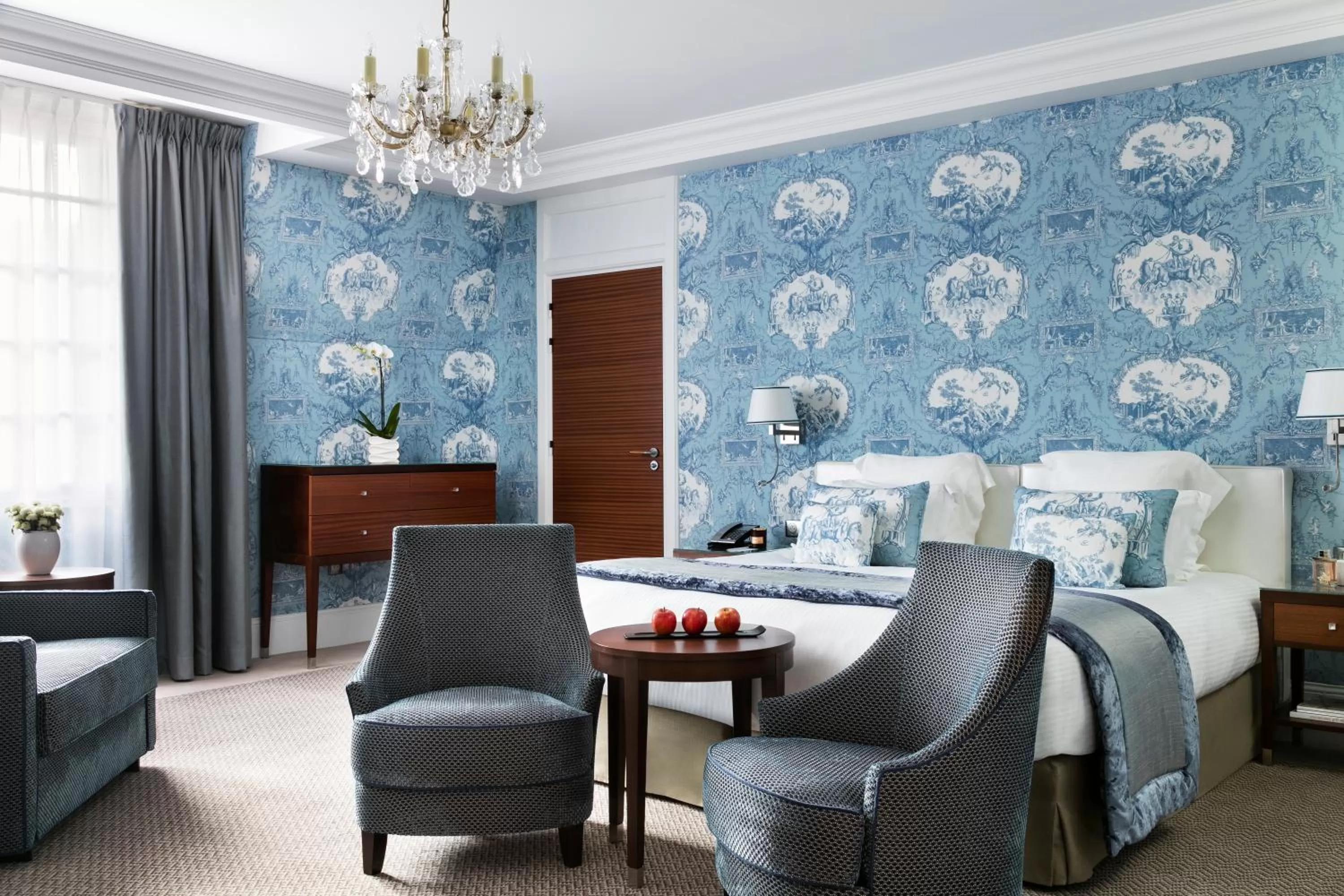 Deluxe Room in Hôtel Barrière Le Normandy