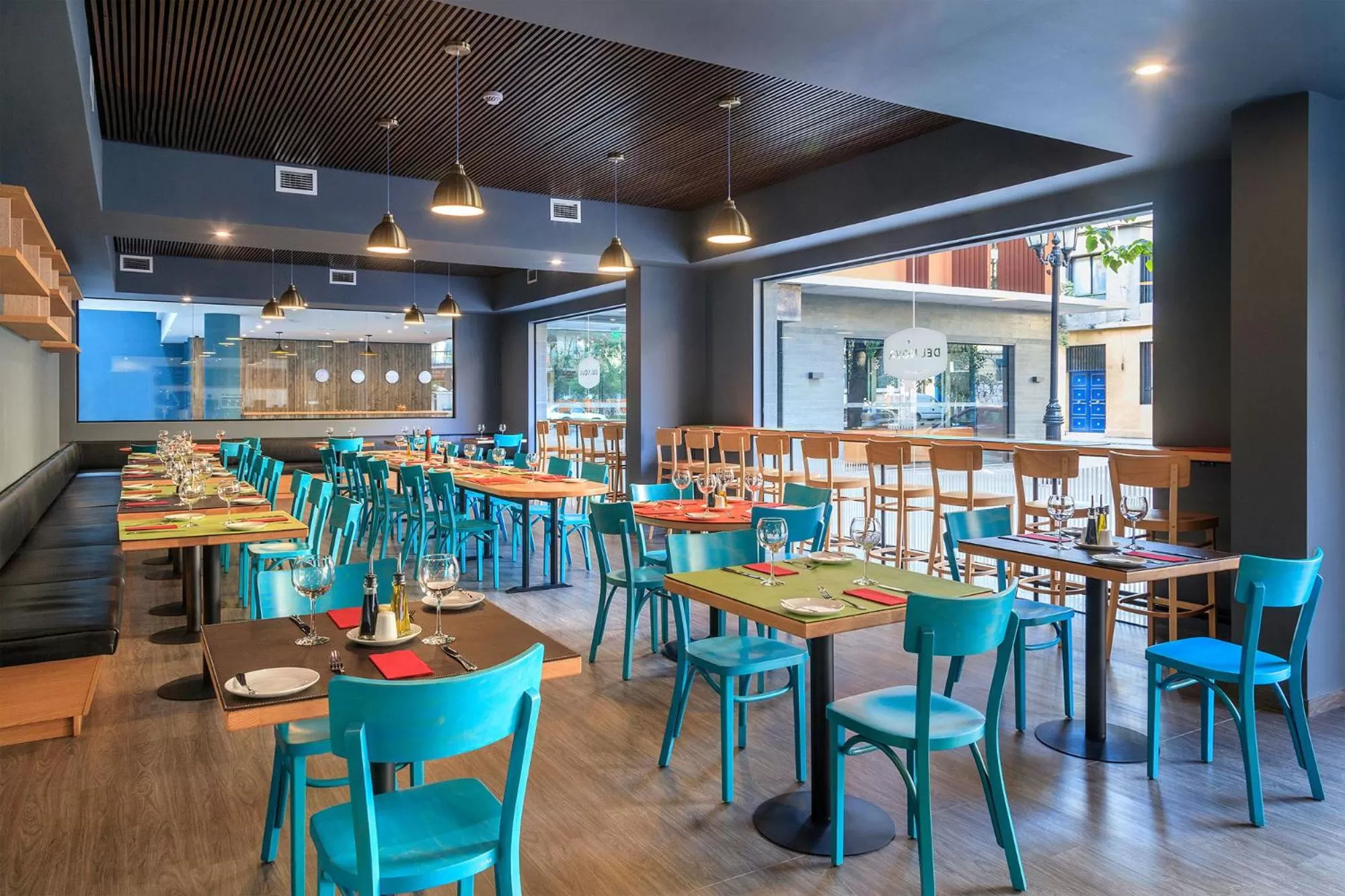 Restaurant/places to eat in Novapark