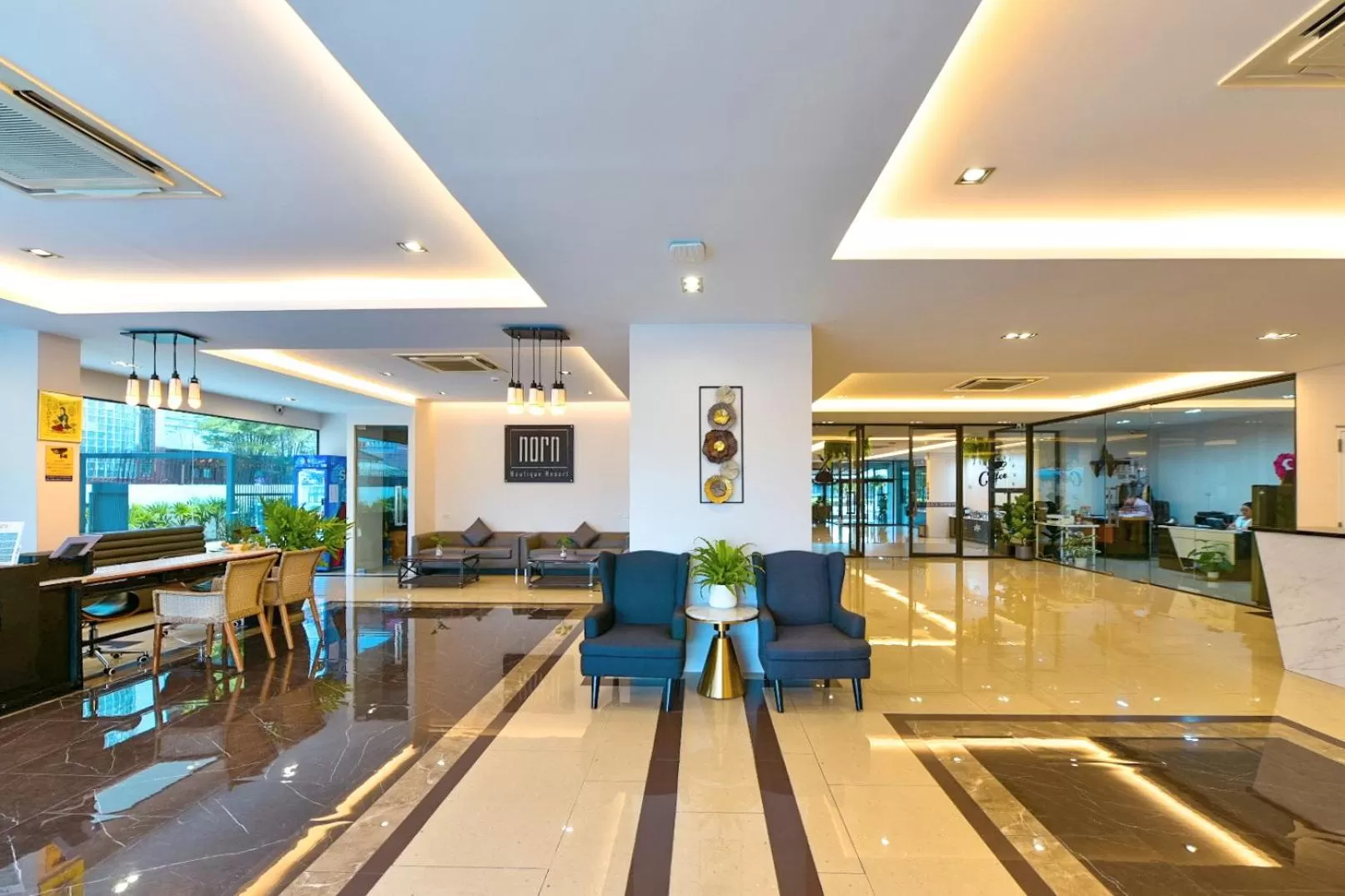 Lobby or reception in NORN Rimklong Bangkok Hotel
