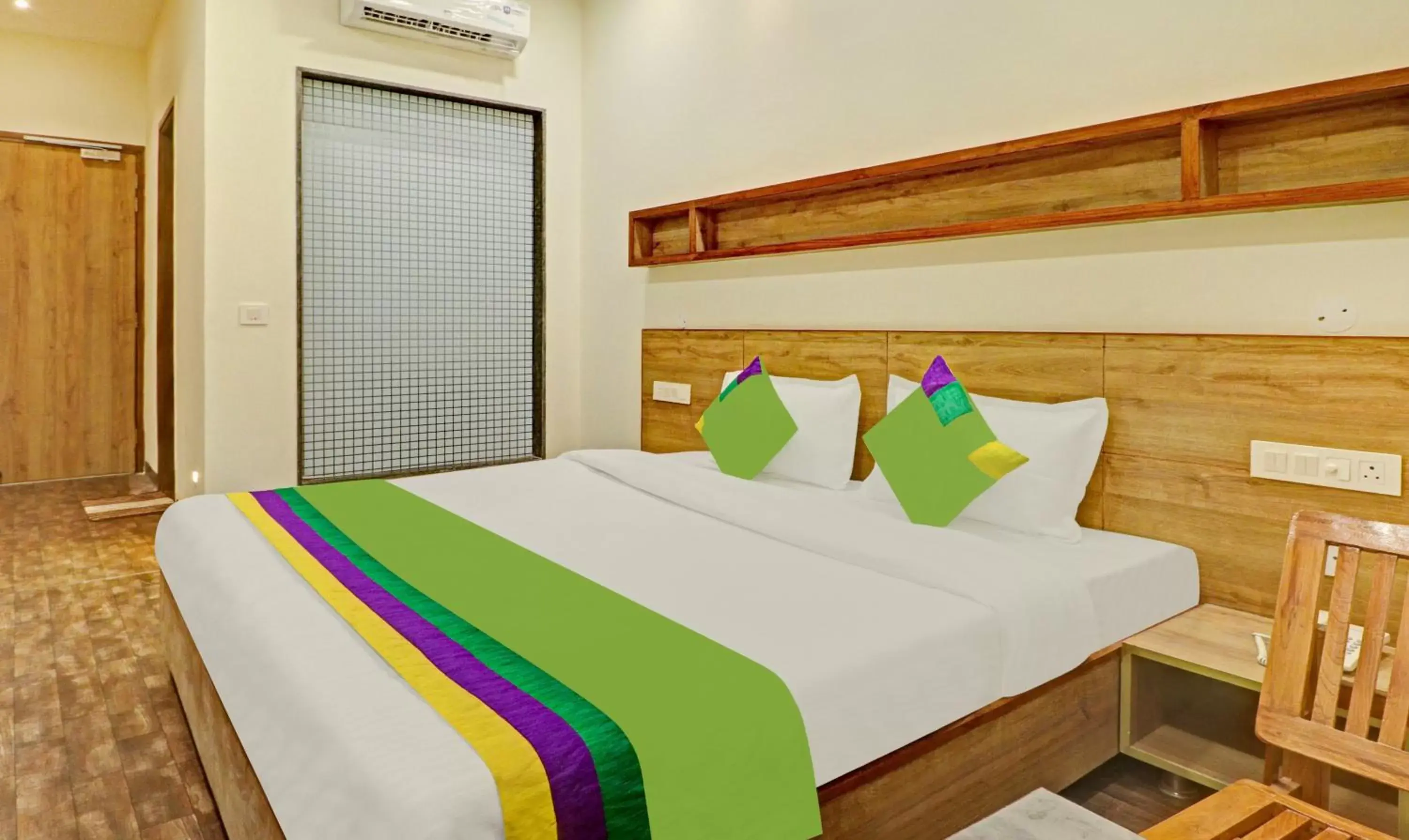 Bedroom, Bed in Treebo Delmont Bedroom, Bed in Treebo Delmont