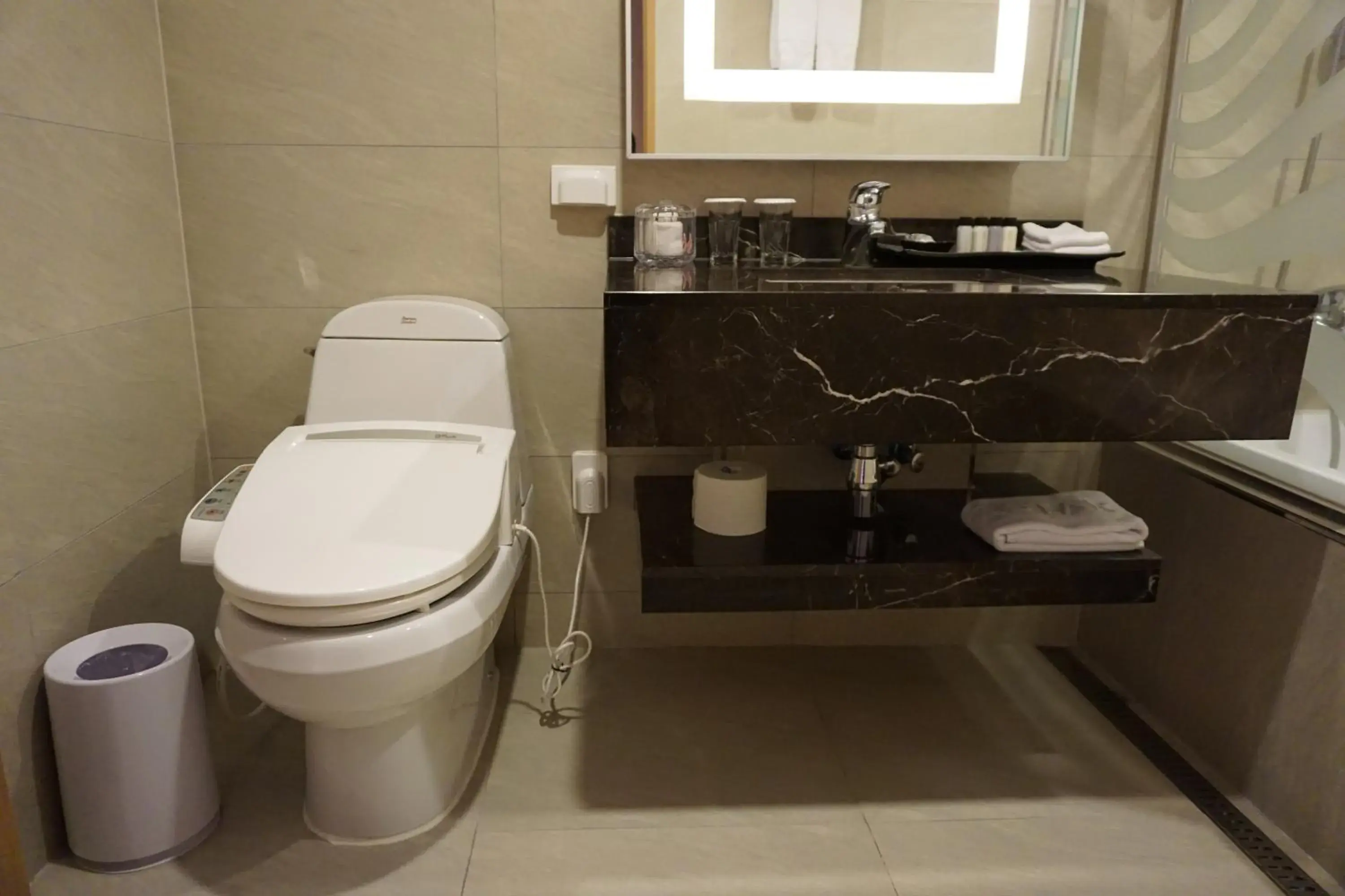 Toilet, Bathroom in Astar Hotel Jeju