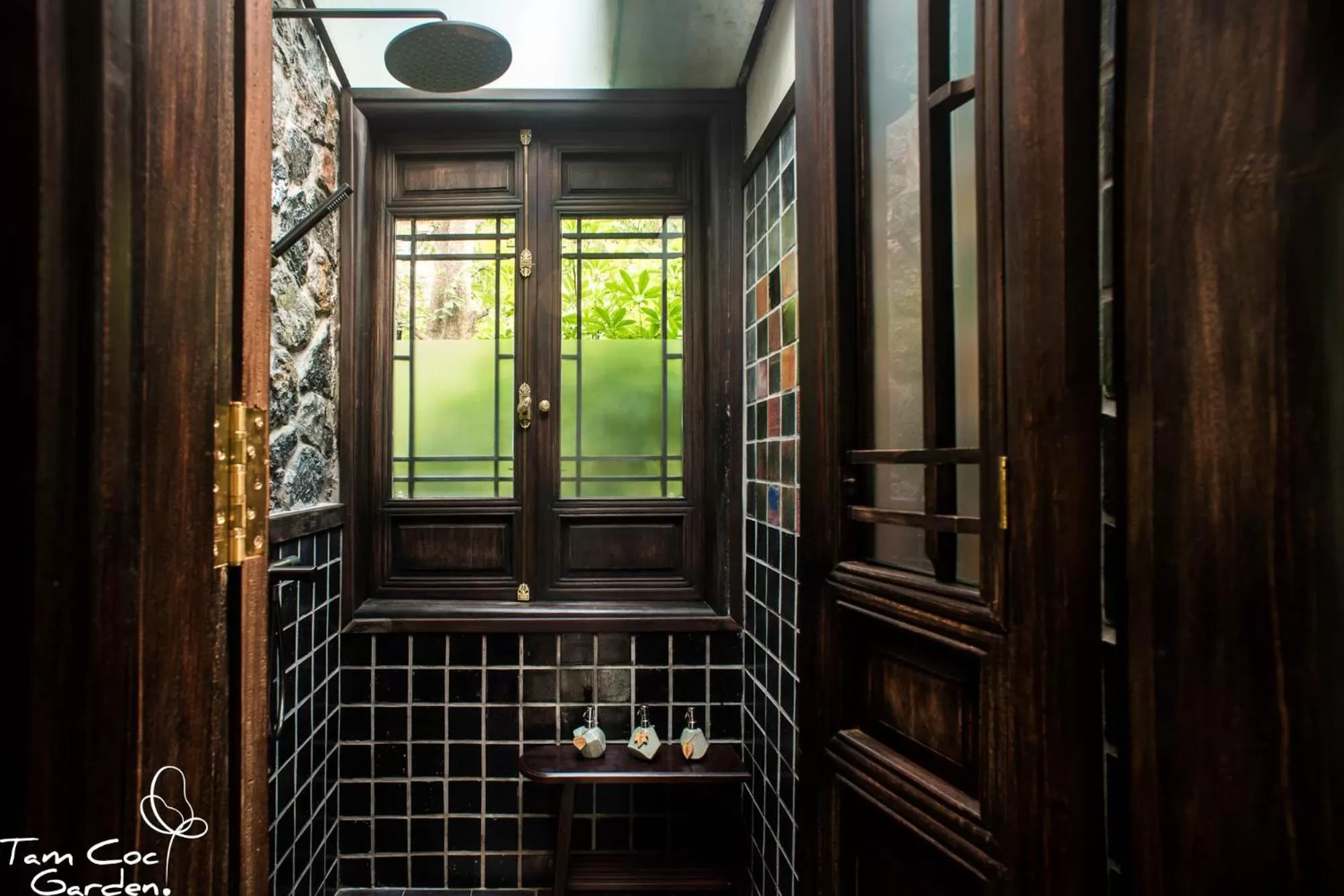 Shower in Tam Coc Garden Resort