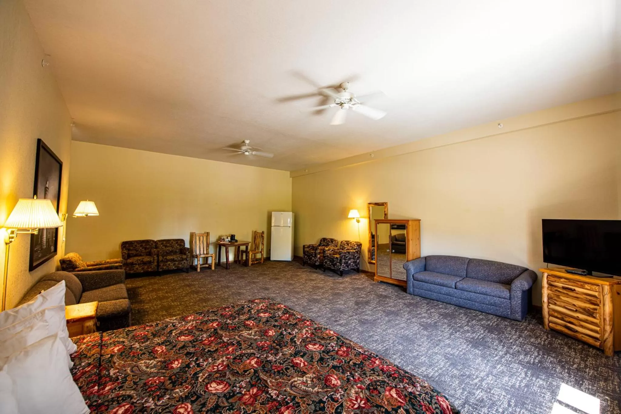 Super 8 by Wyndham Bridgeview of Mackinaw City