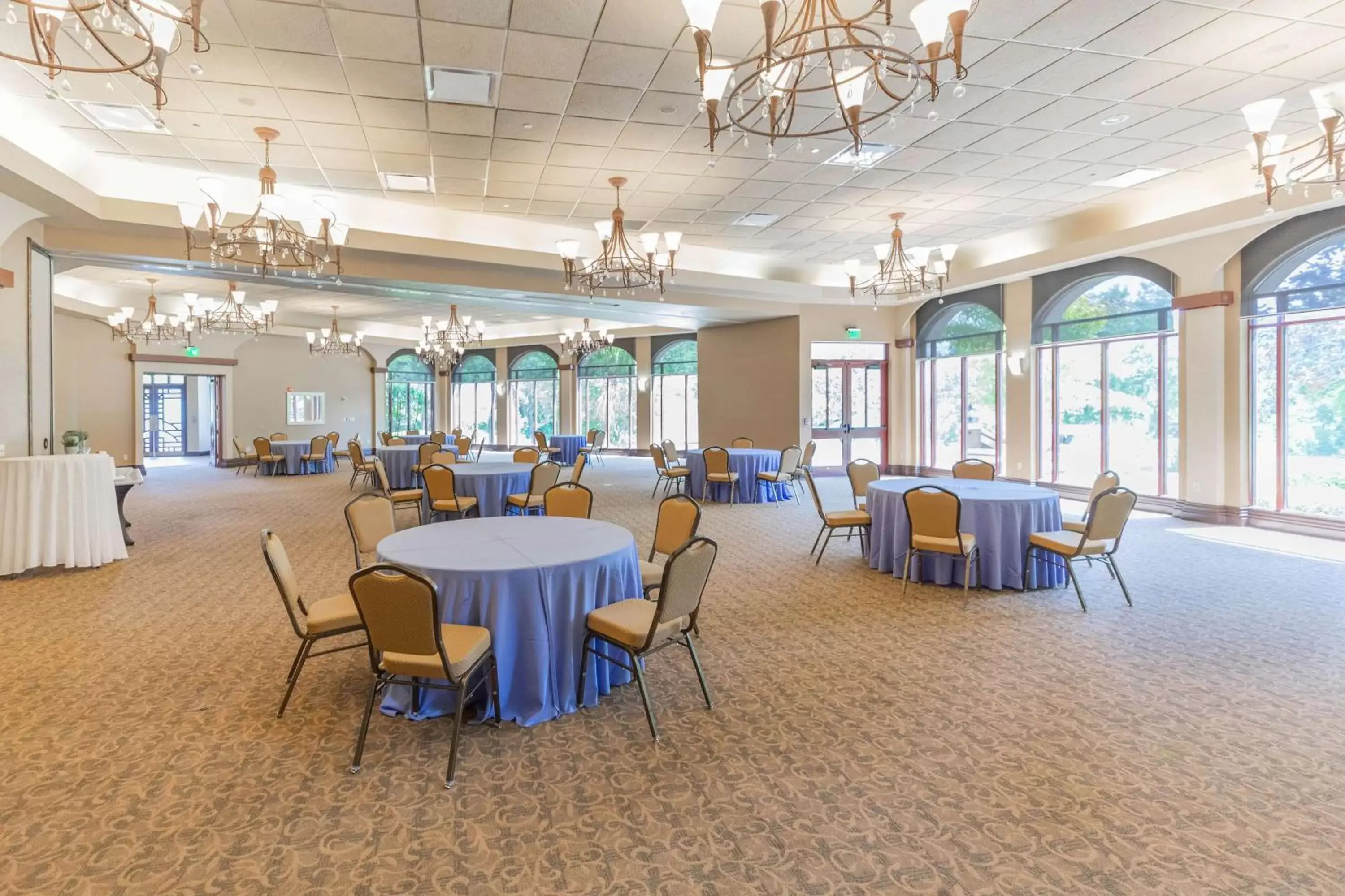 Meeting/conference room, Restaurant/Places to Eat in Hilton Vacation Club Mystic Dunes Orlando