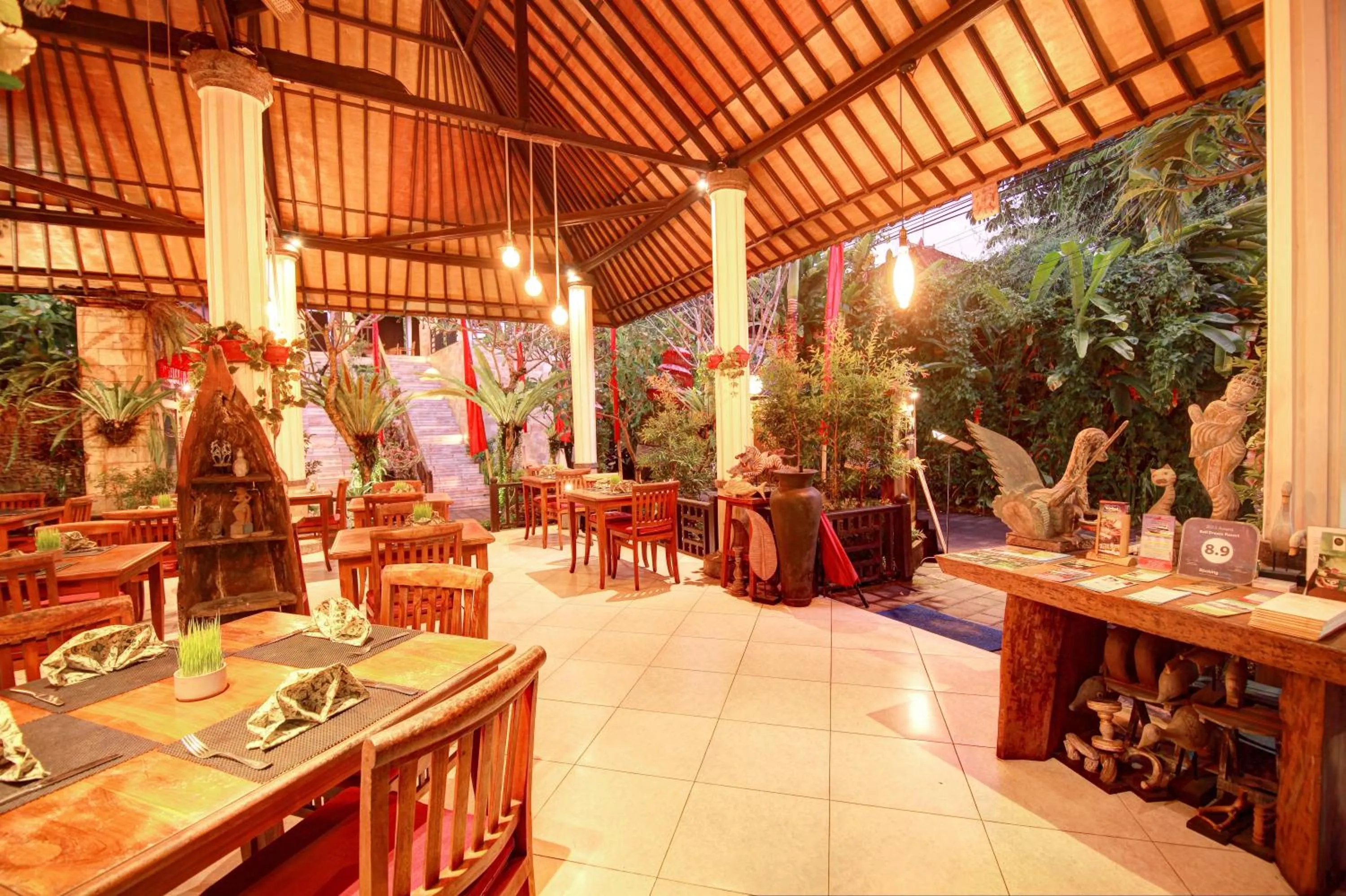 Restaurant/places to eat in Bali Dream Resort Ubud