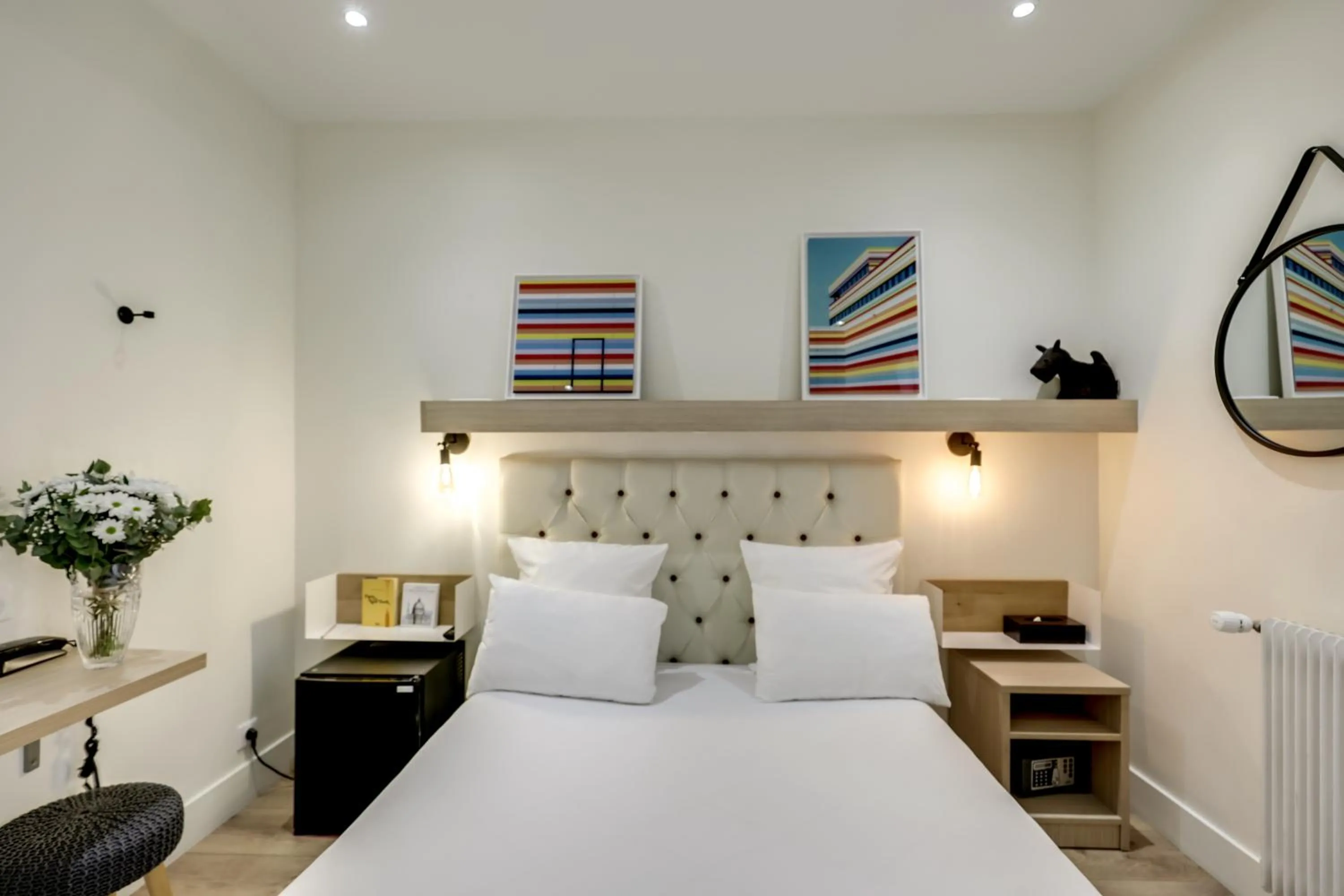 Bed in Hôtel Alexandrine Opera