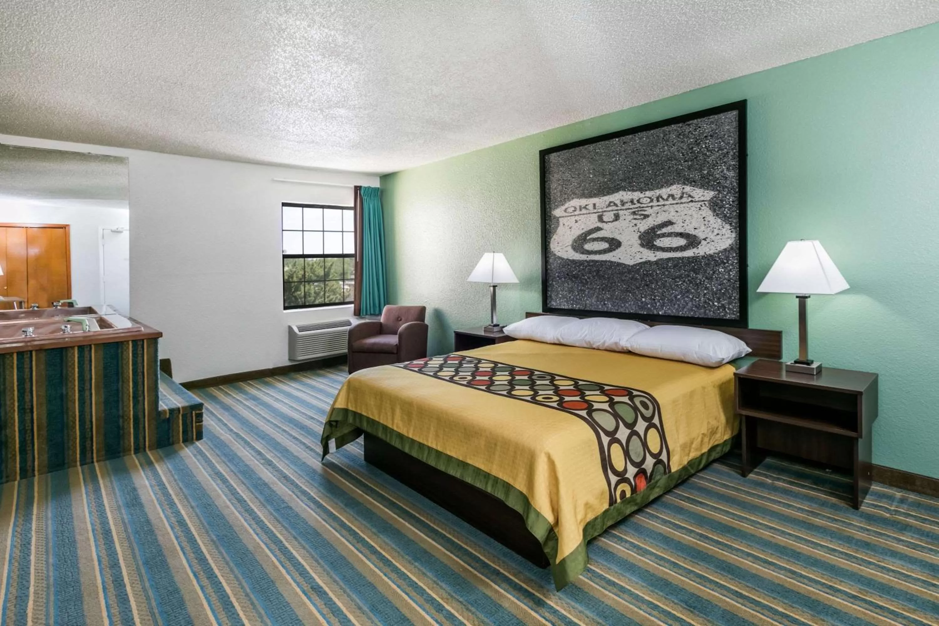 Photo of the whole room, Bed in Super 8 by Wyndham Sapulpa/Tulsa Area