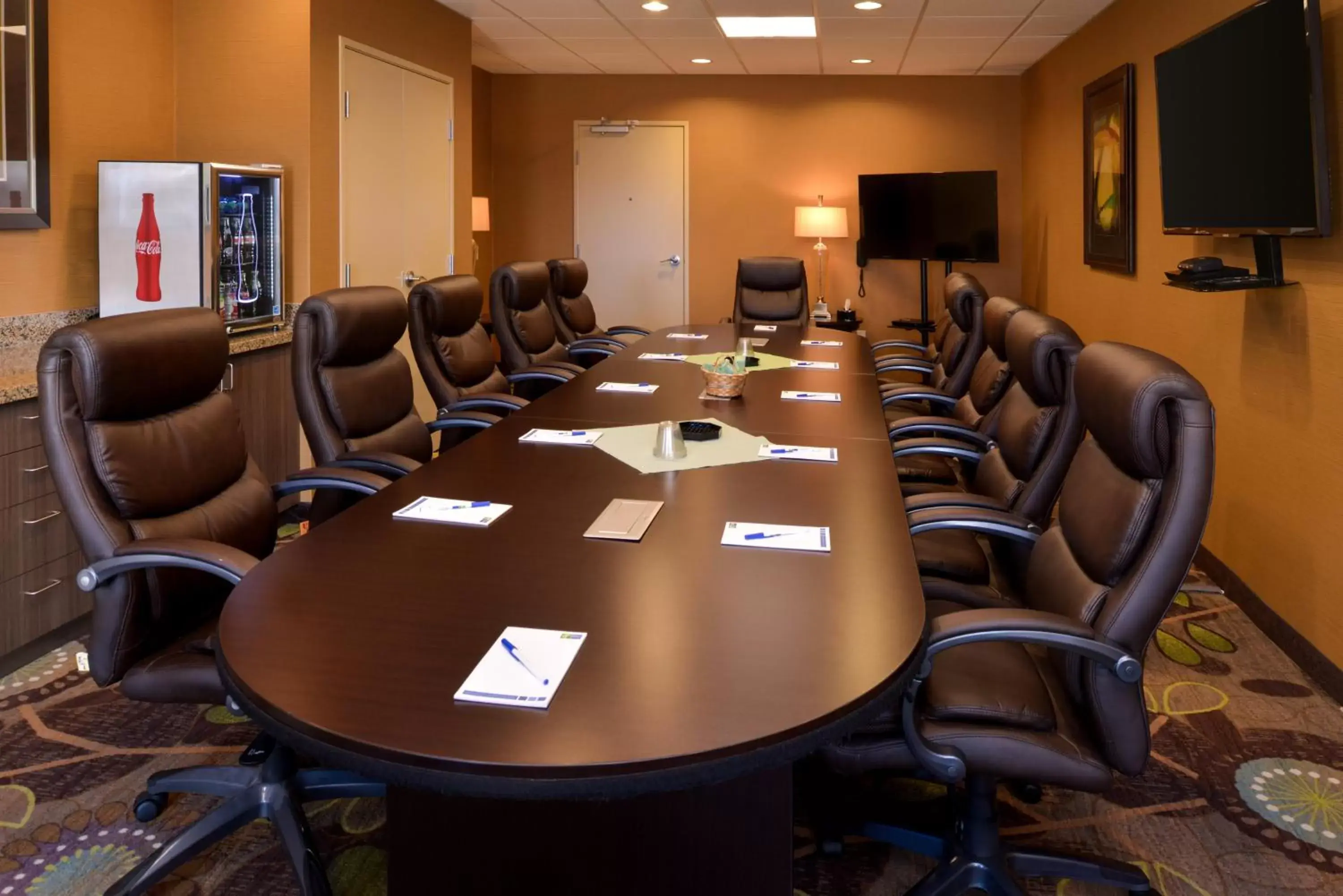 Meeting/conference room in Holiday Inn Express Pocatello, an IHG Hotel