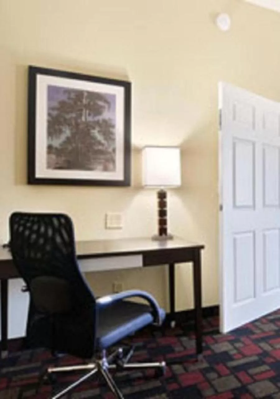 Area and facilities in Wingate by Wyndham Lake Charles Casino Area