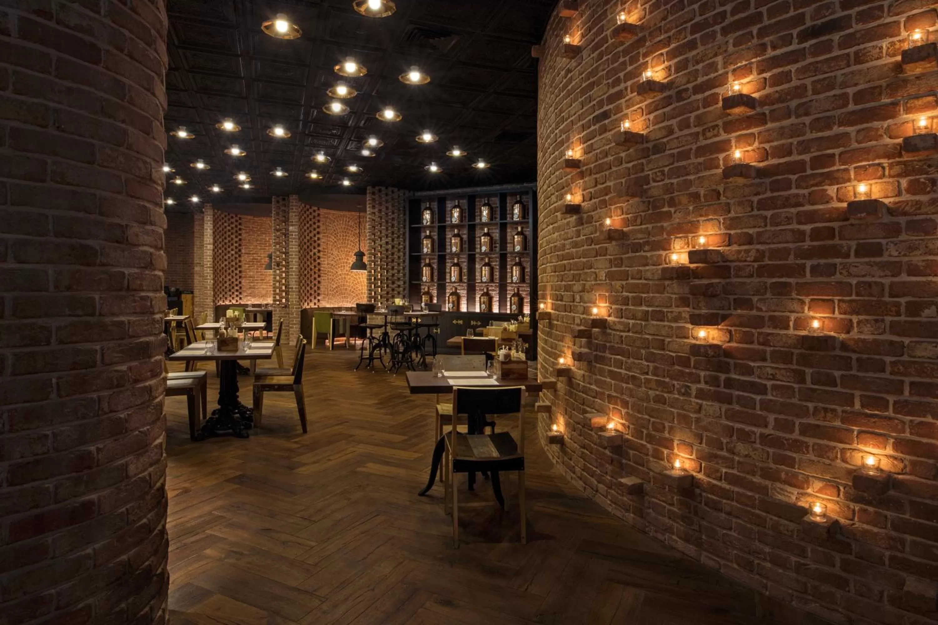 Restaurant/places to eat in Mondrian Doha