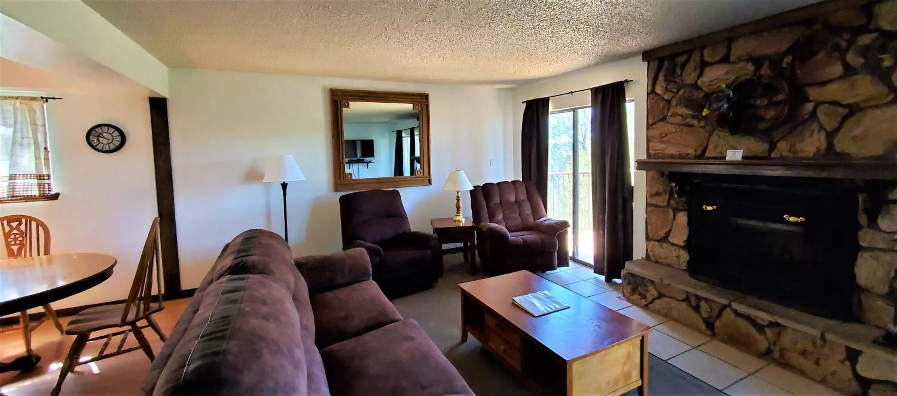 Living room in High Sierra Condominiums