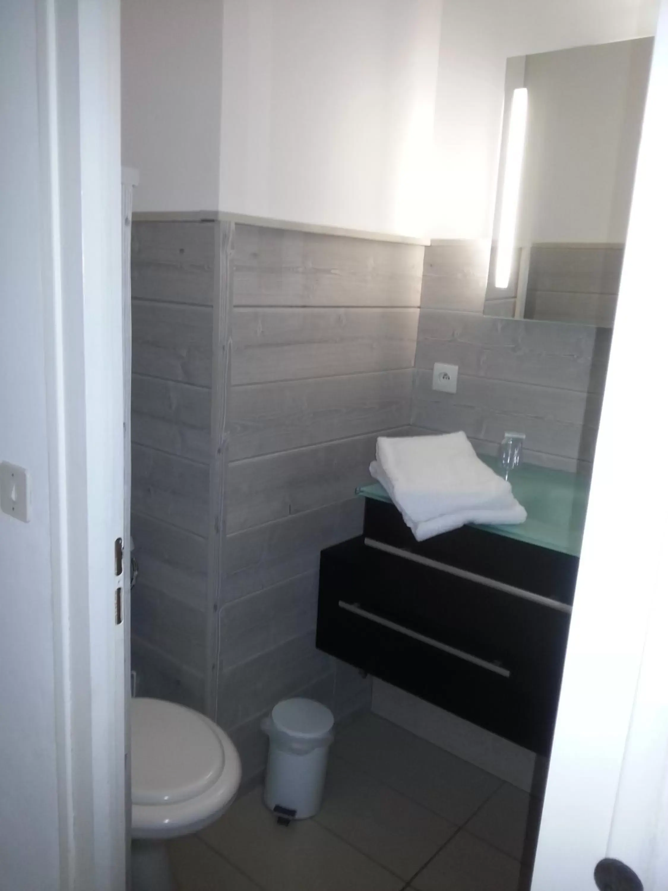 Bathroom in Hôtel Rent
