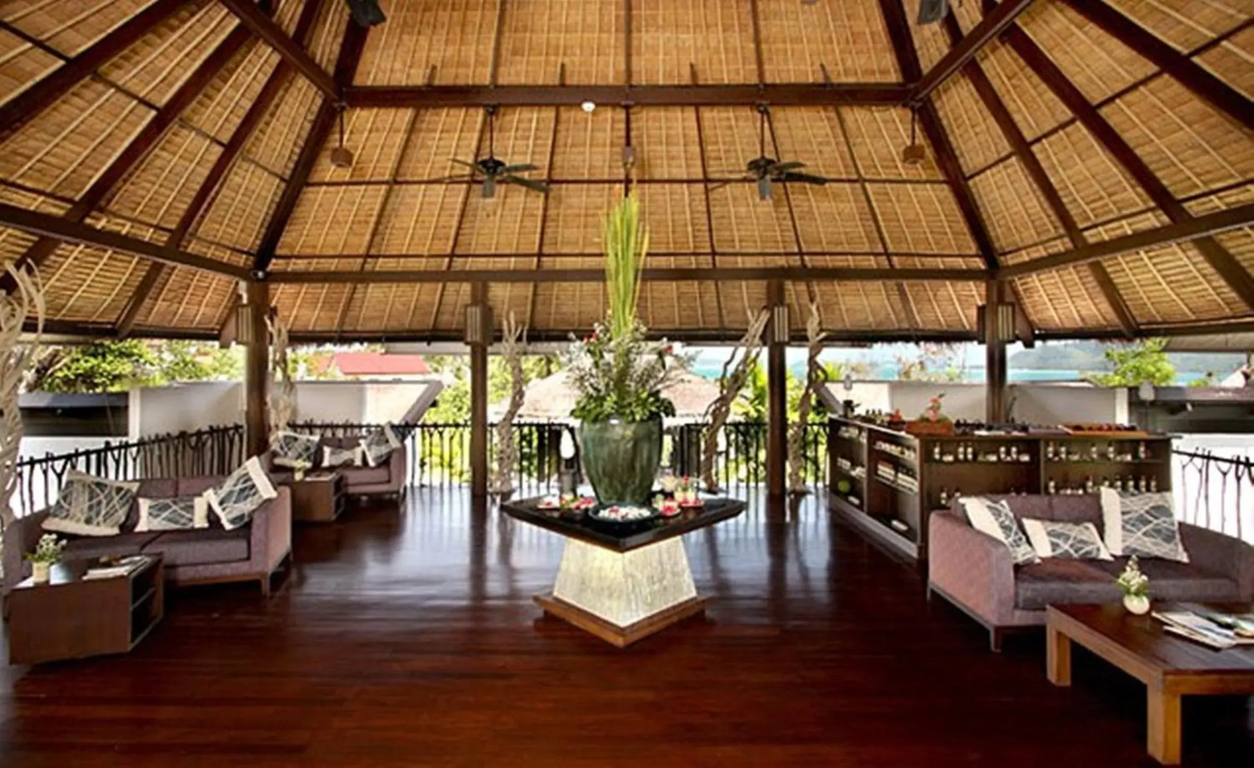Lobby or reception in The Vijitt Resort Phuket - SHA Extra Plus Lobby or reception in The Vijitt Resort Phuket - SHA Extra Plus