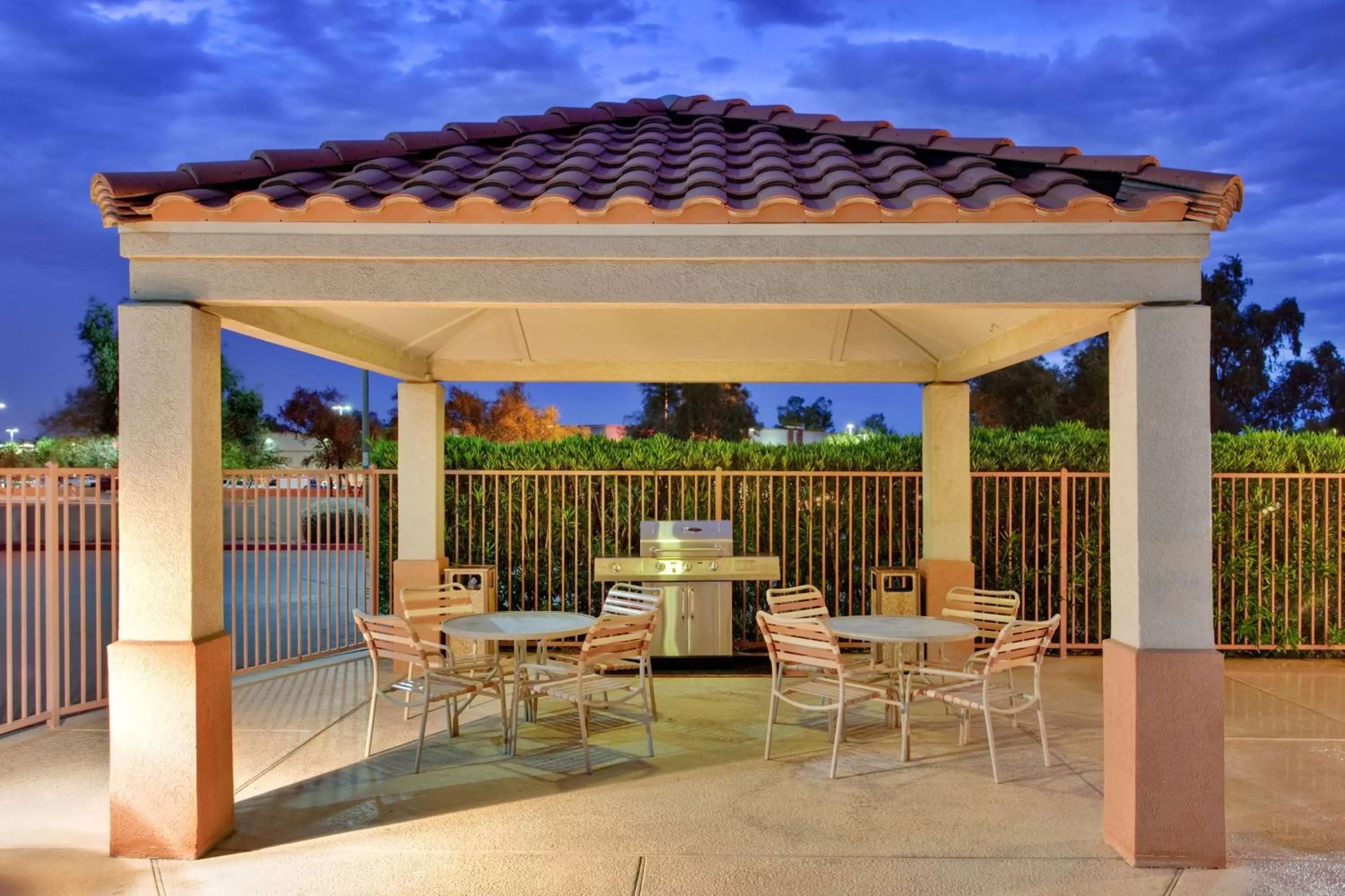 Patio in Sonesta Simply Suites Phoenix Tempe