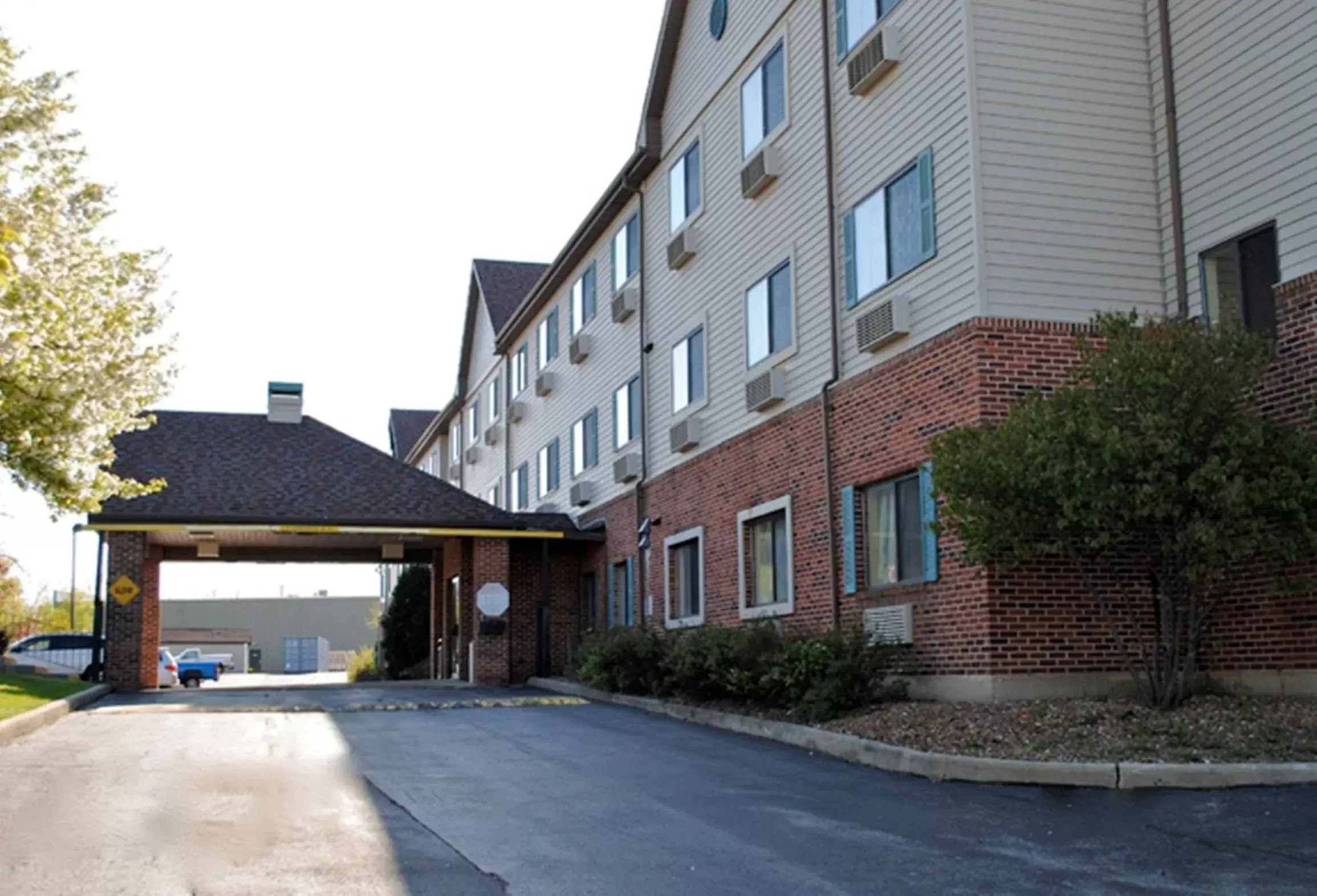 Nearby landmark, Property Building in Geneva Motel Inn