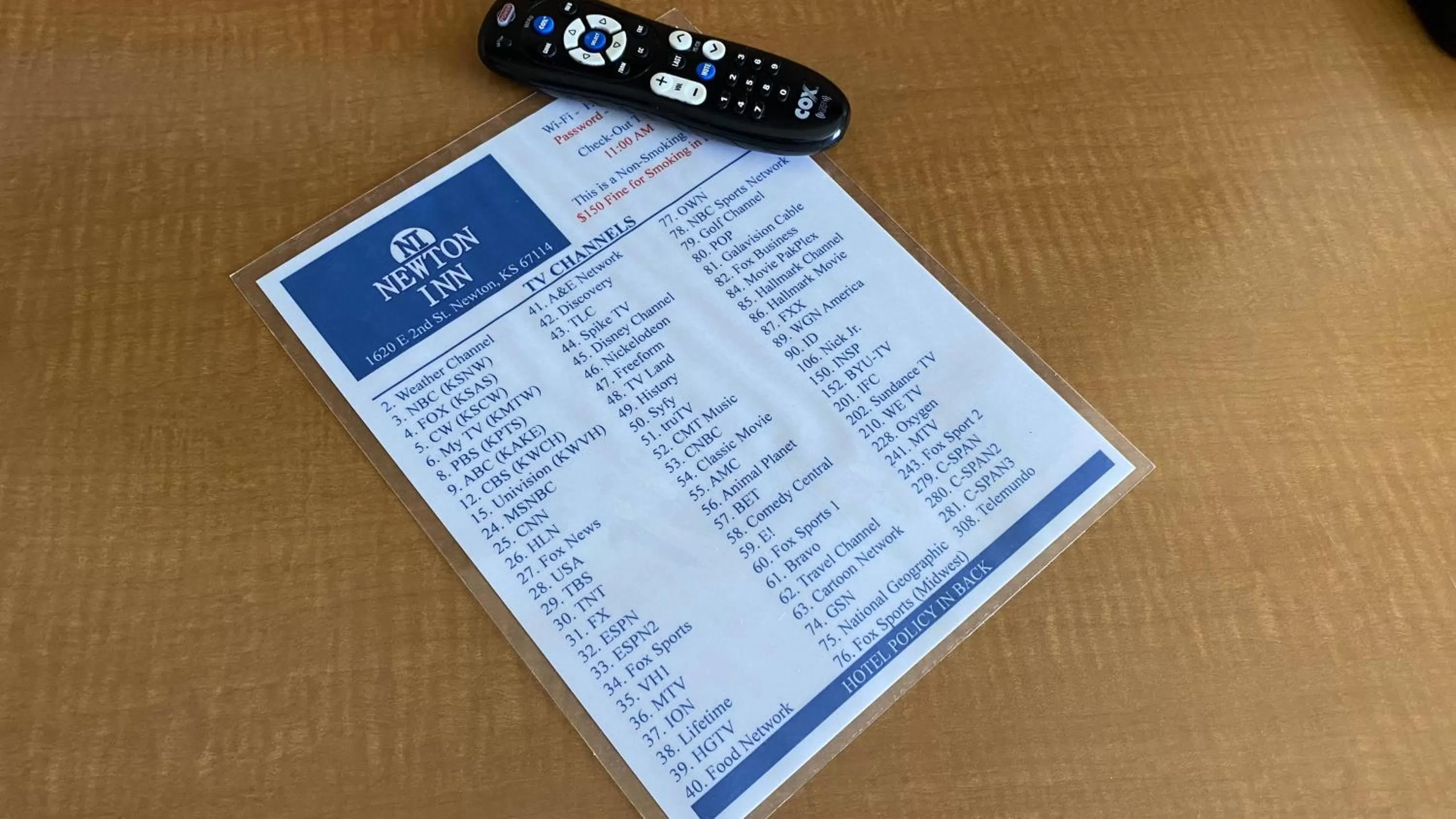 TV and multimedia in Newton Inn In Newton, KS