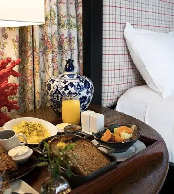 Bed in L'Auberge Carmel, Relais & Chateaux Bed in L'Auberge Carmel, Relais & Chateaux