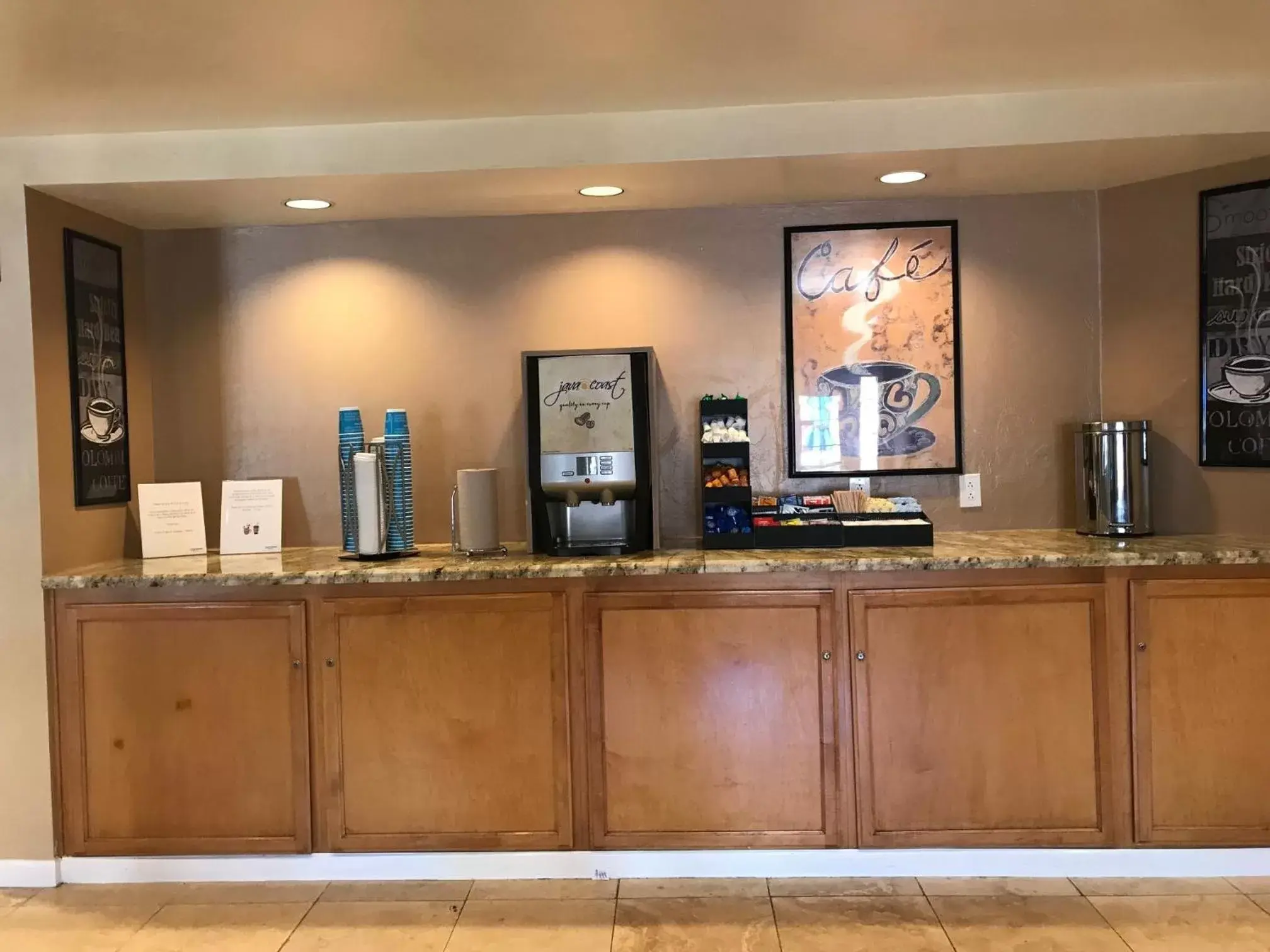 Coffee/tea facilities in Varsity Clubs of America - Tucson