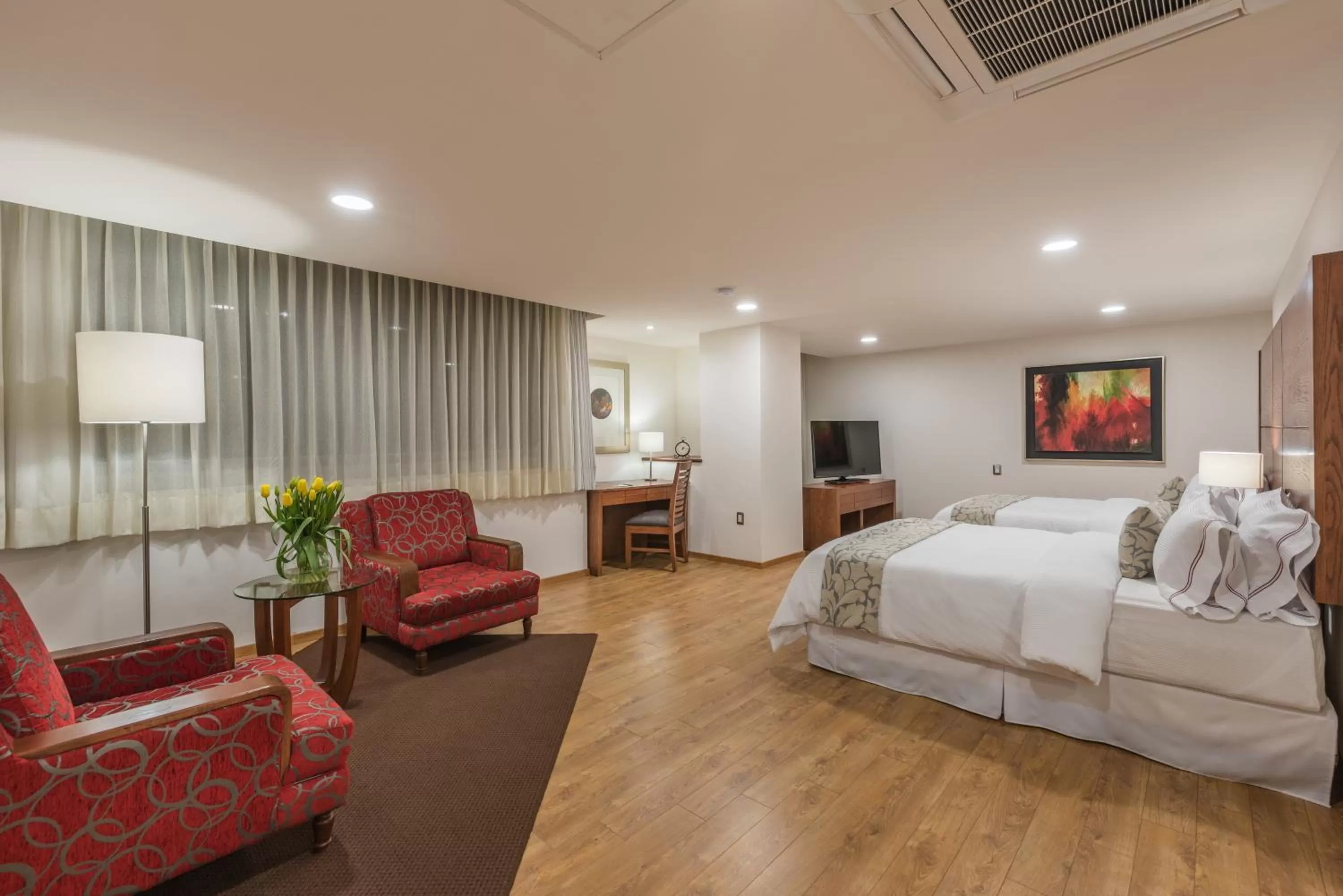 Photo of the whole room, Bed in Suites Perisur Apartamentos Amueblados