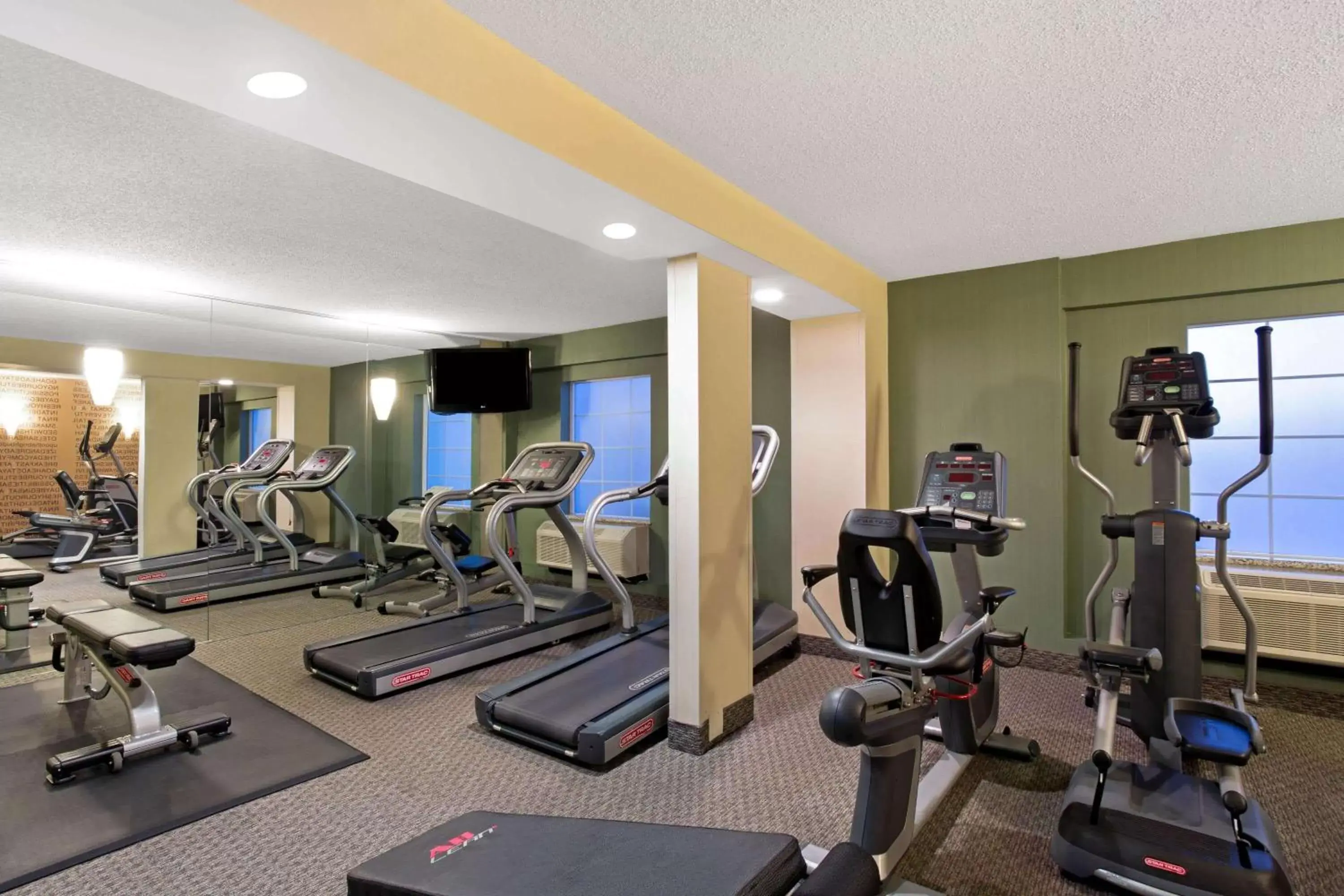 Fitness centre/facilities, Fitness Center/Facilities in La Quinta by Wyndham Springfield