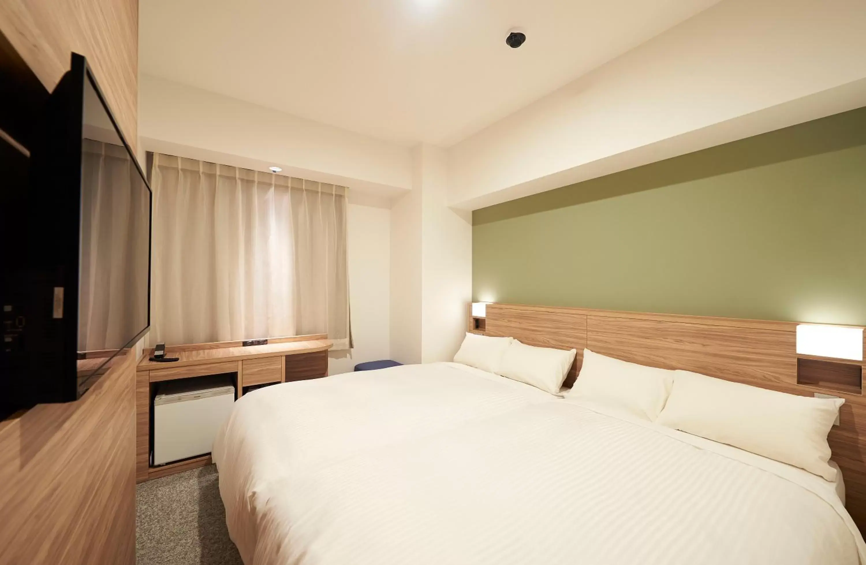 Photo of the whole room, Bed in Sotetsu Fresa Inn Tokyo Kinshicho