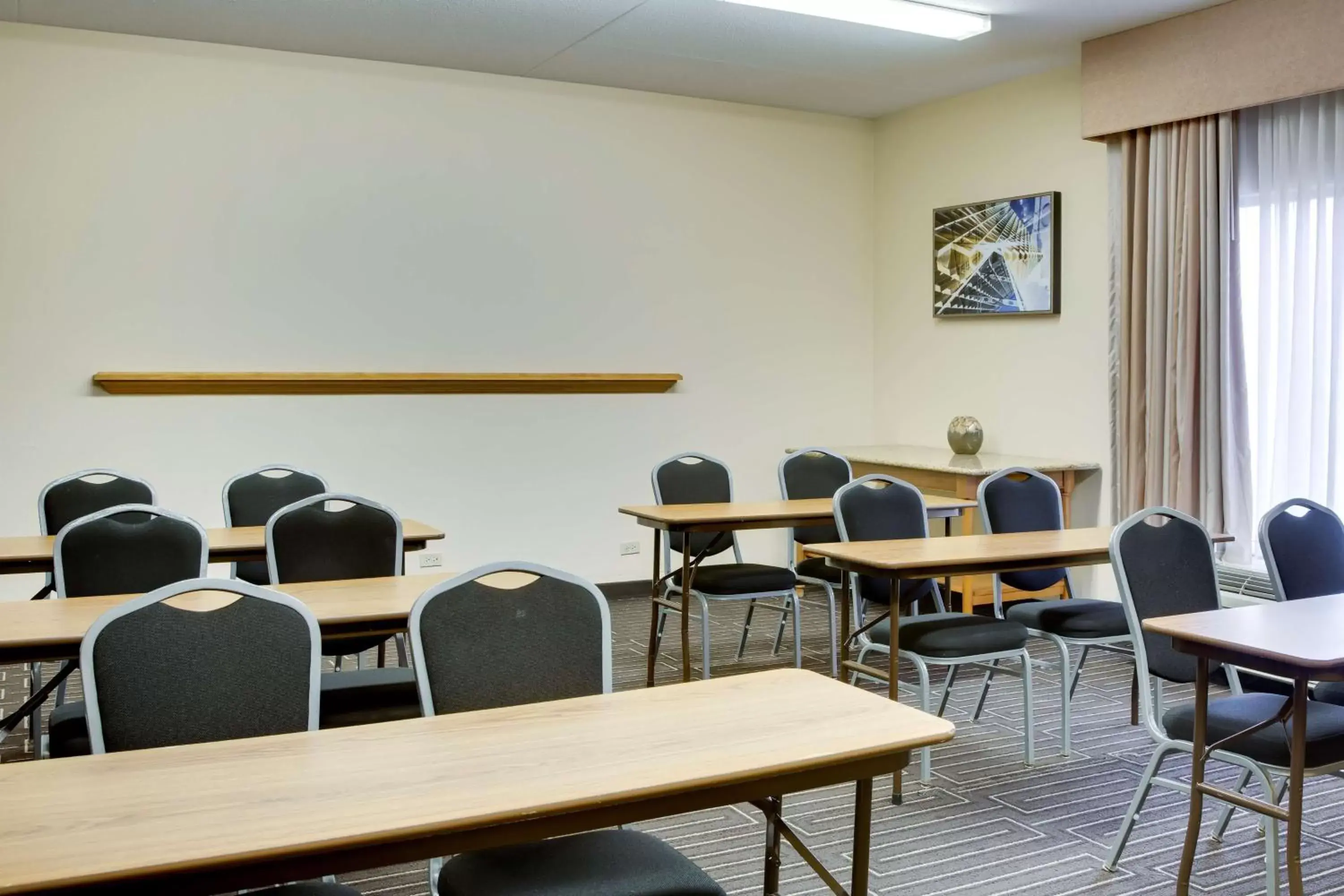 Meeting/conference room in Hampton Inn Pittsburgh Greentree