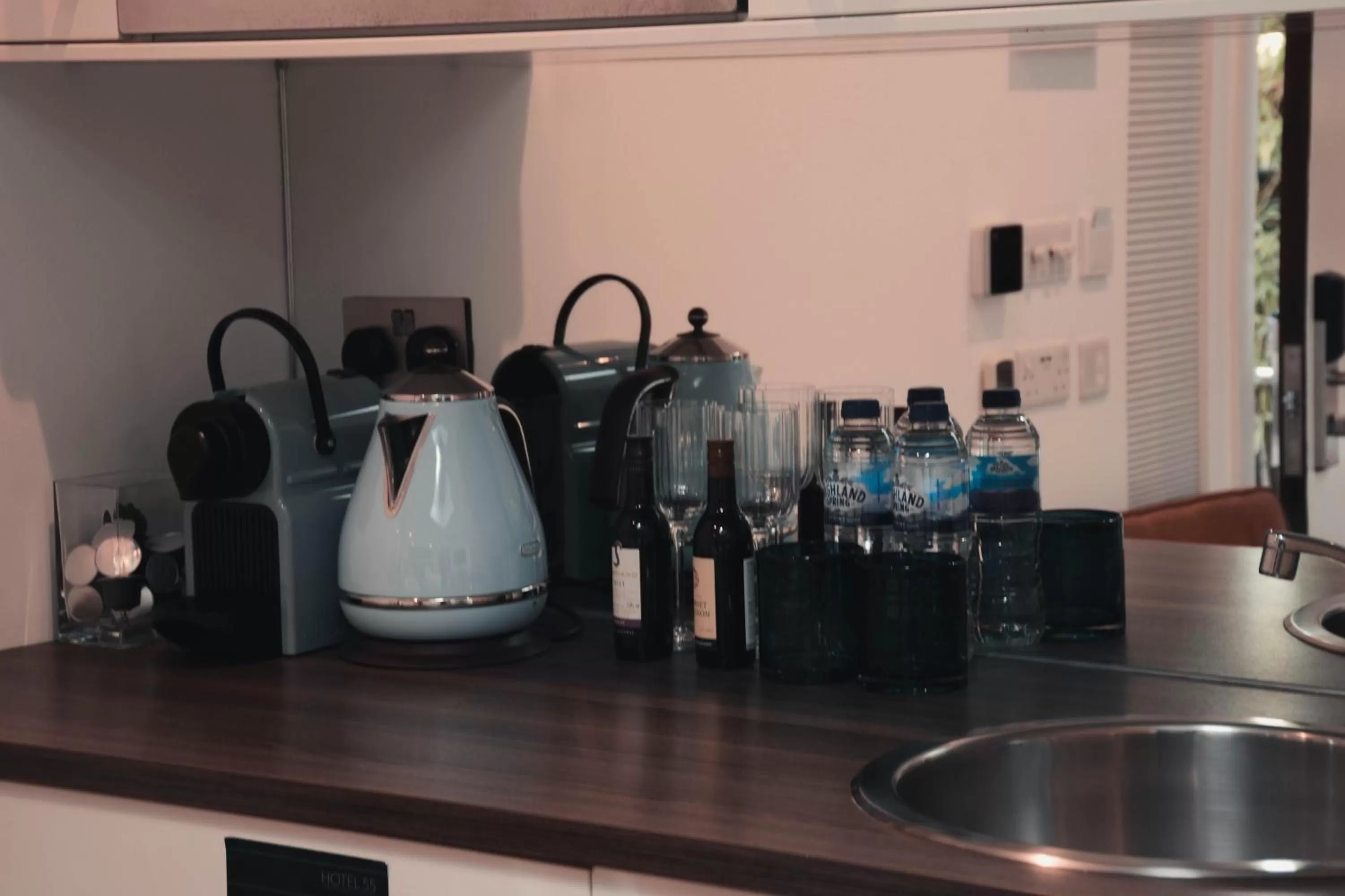 Coffee/tea facilities in Hotel 55