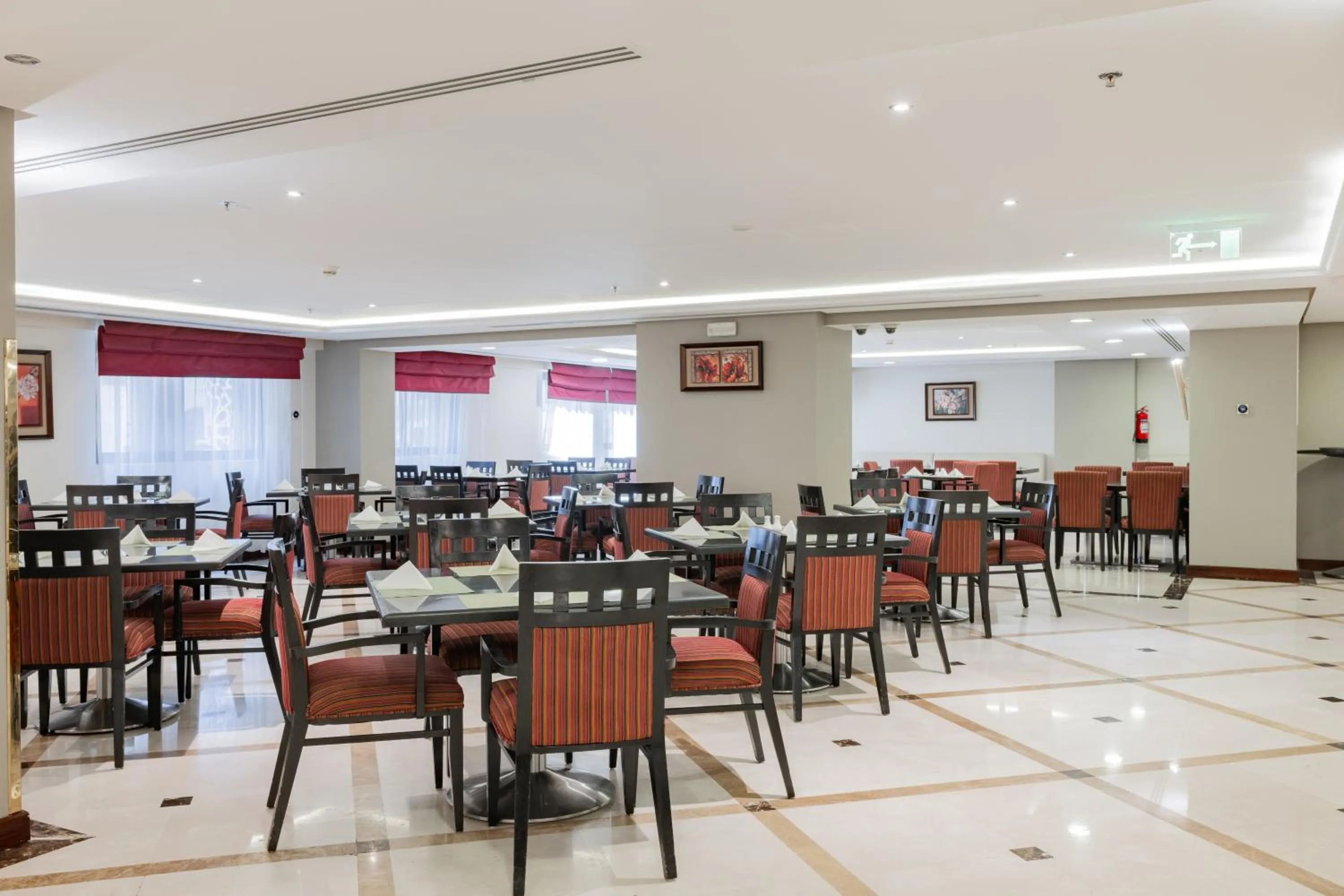 Restaurant/places to eat in Millennium Al Aqeeq Hotel
