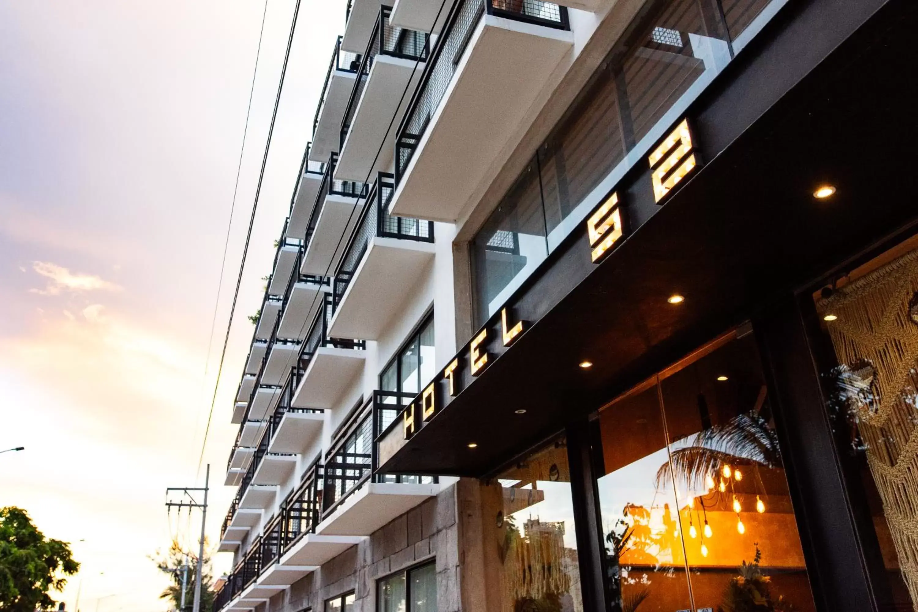 Facade/entrance, Property Building in Hotel 52 Playa del Carmen